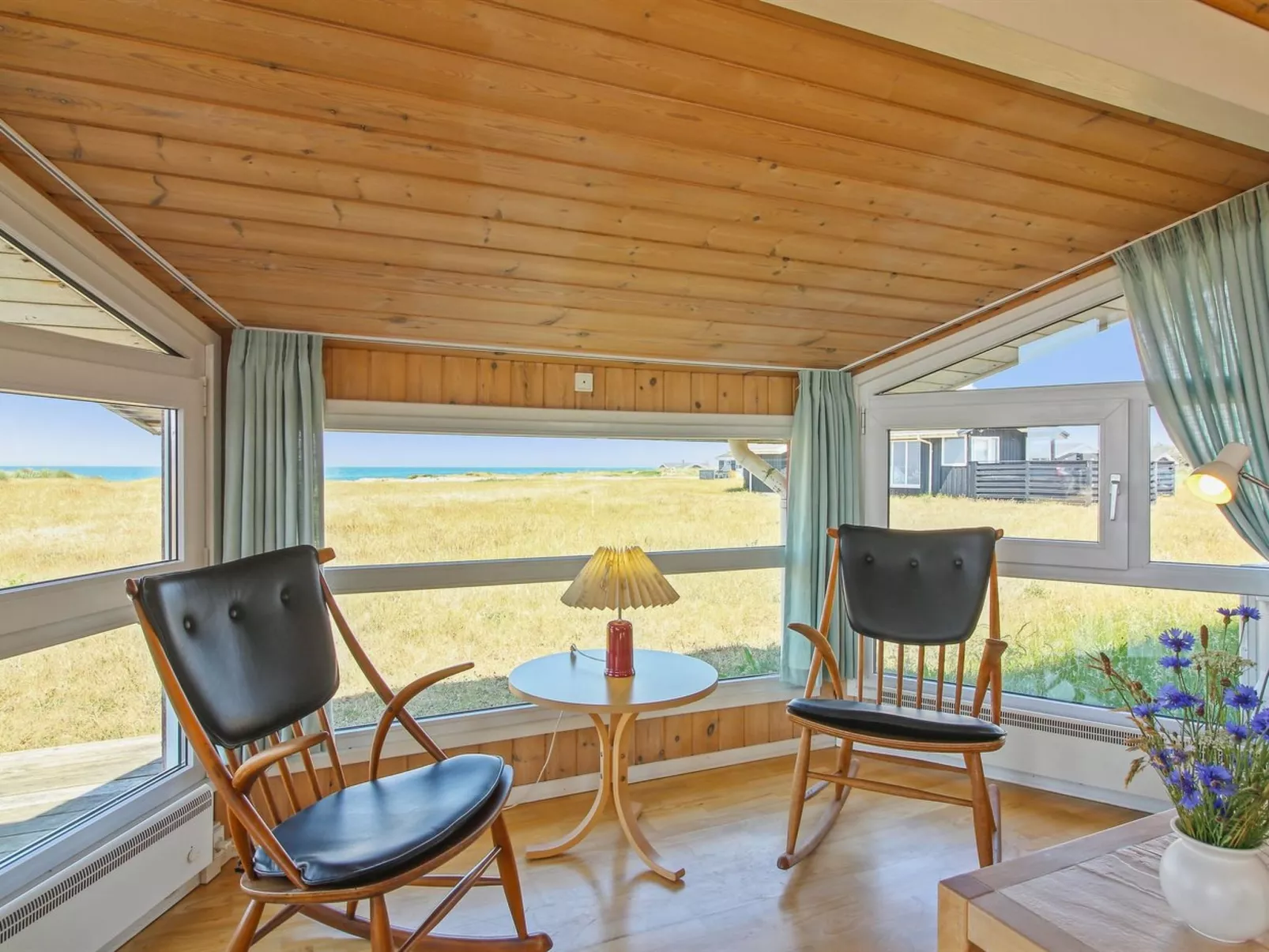 "Asta" - 85m from the sea-Binnen