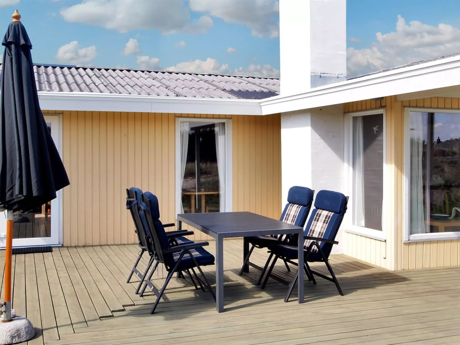 "Steffen" - 450m to the fjord-Buiten