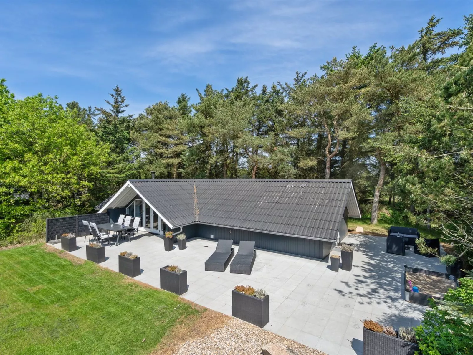 "Hjalmara" - 900m from the sea-Buiten