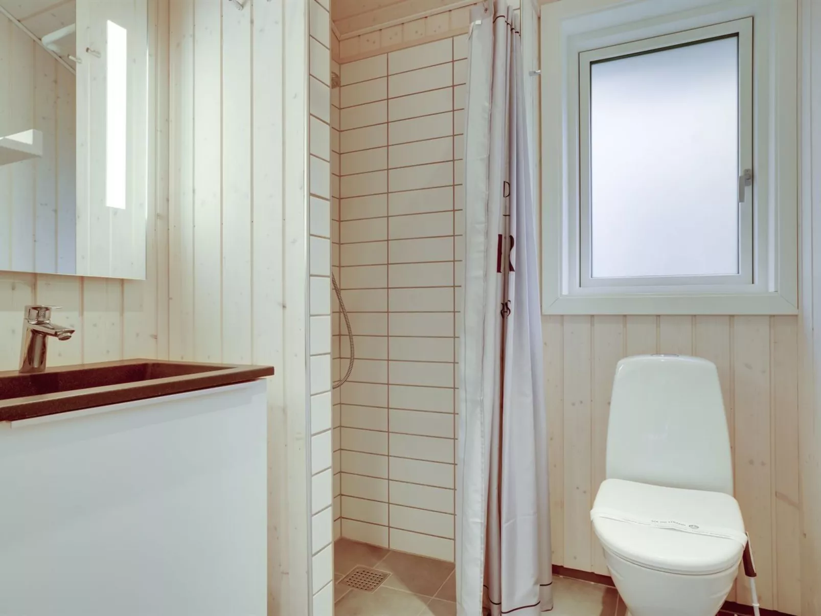 "Cate" - 150m from the sea-Binnen