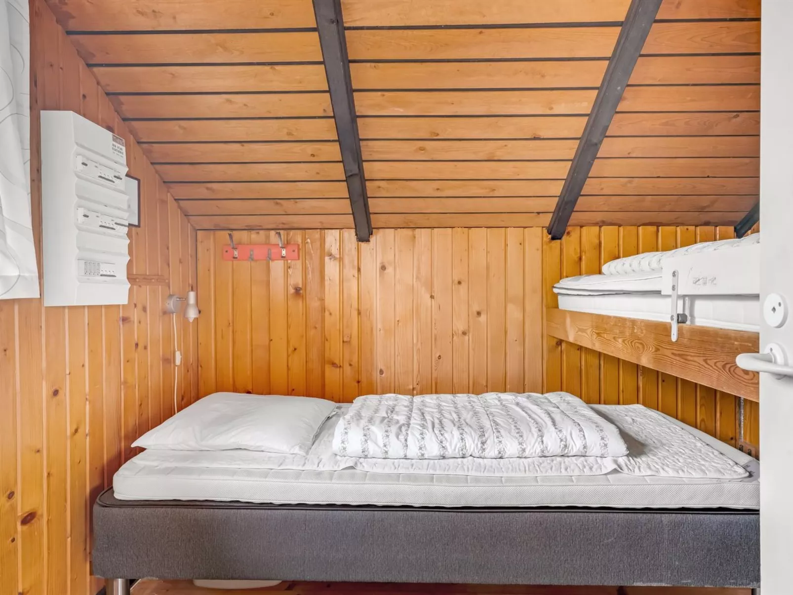 "Delia" - 300m from the sea-Binnen