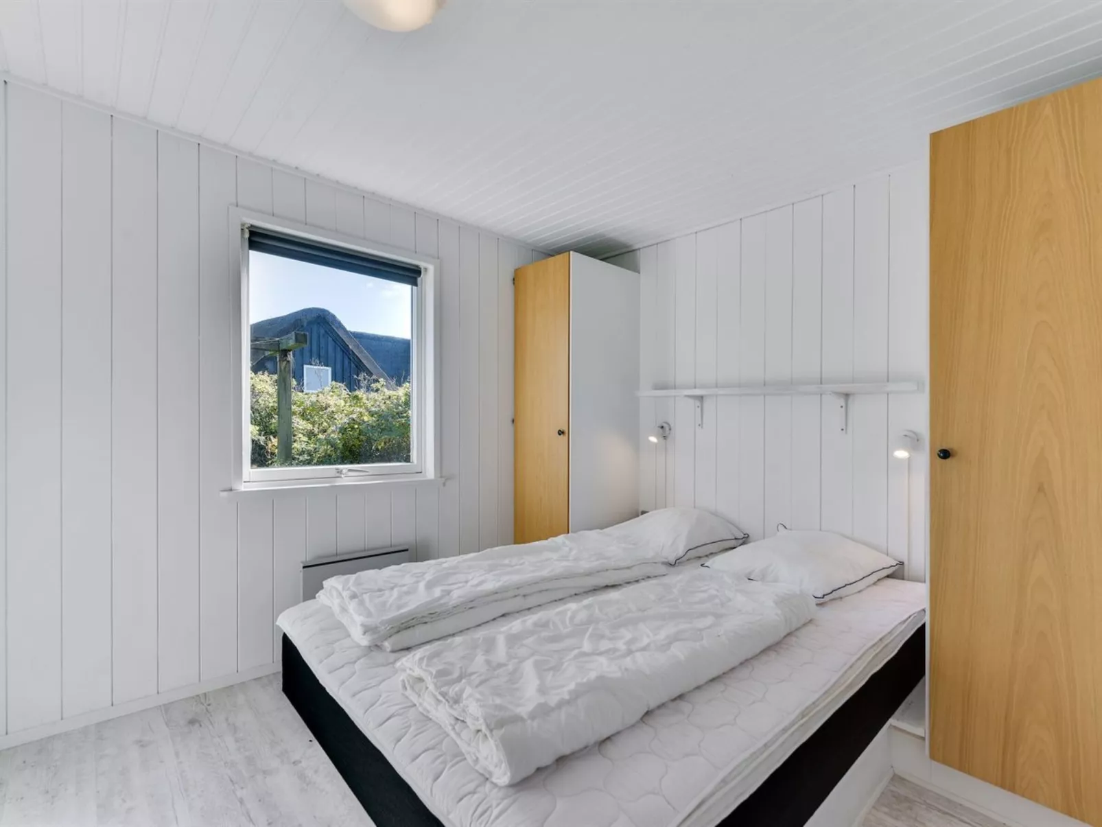 "Aiske" -  from the sea-Binnen