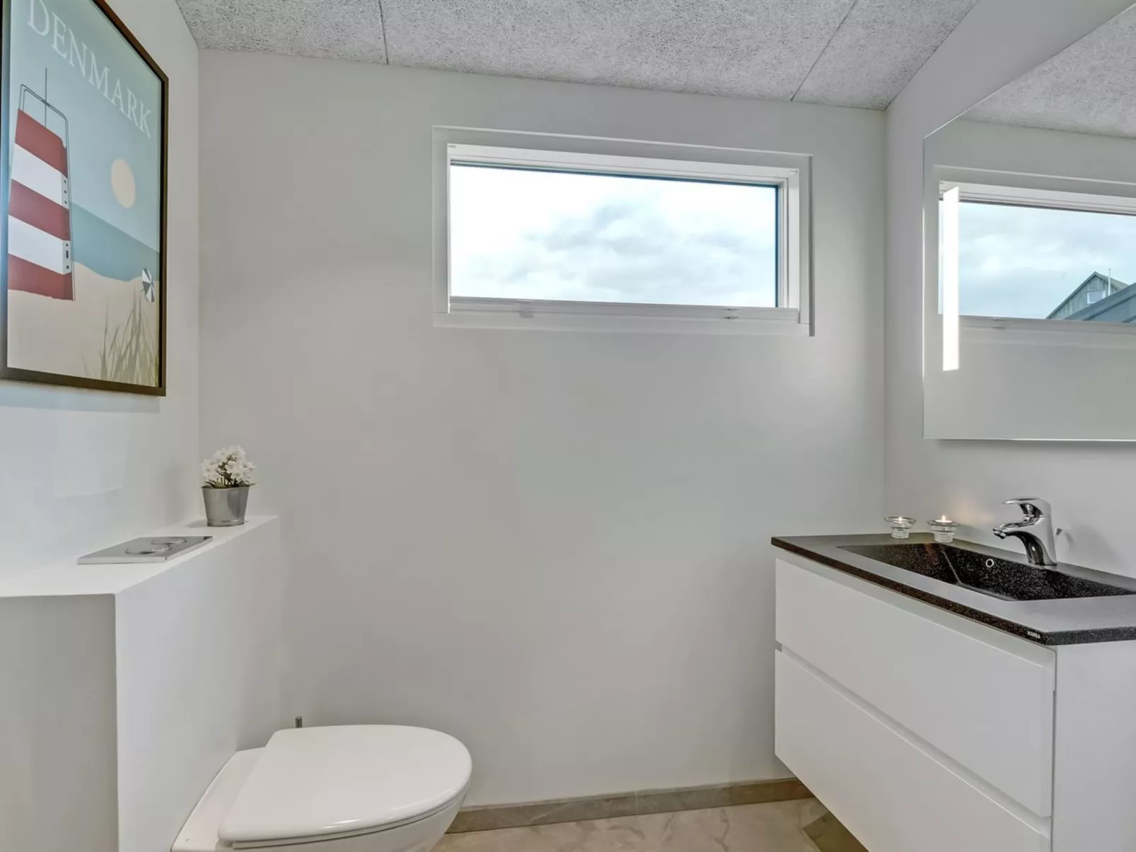 "Birger" - 300m from the sea-Binnen