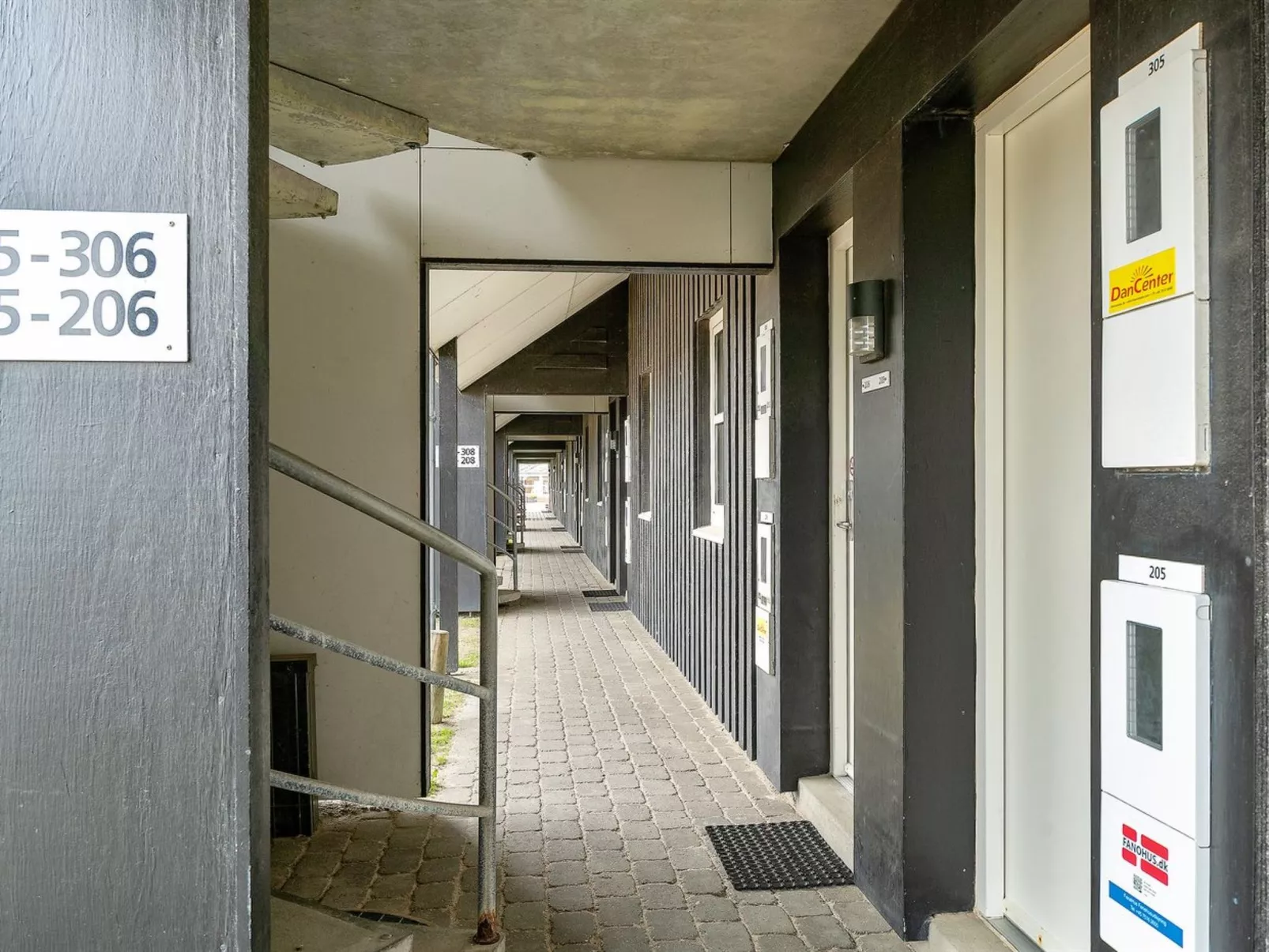 "Iliane" - 100m from the sea-Buiten