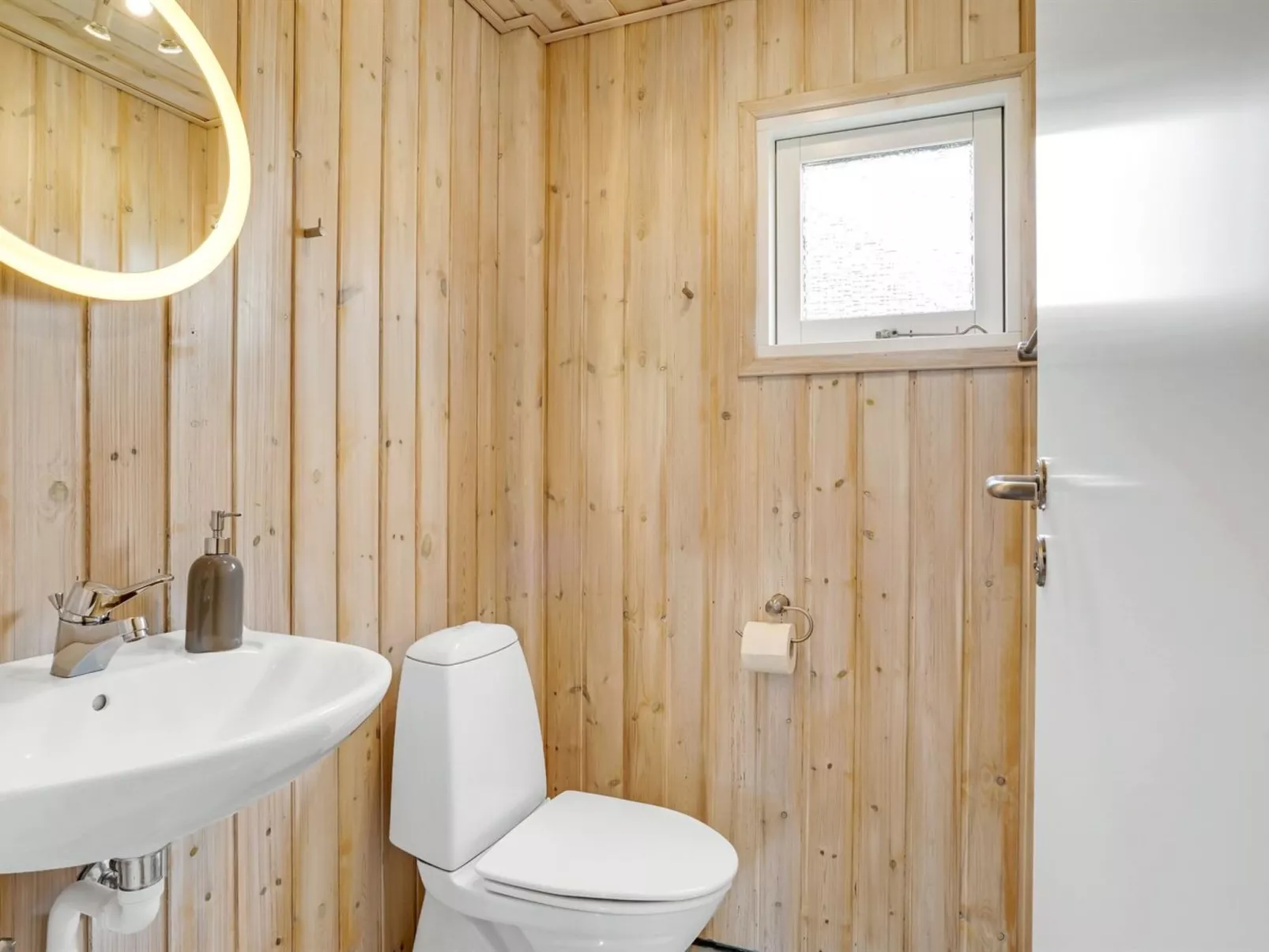 "Arkil" - 300m from the sea-Binnen