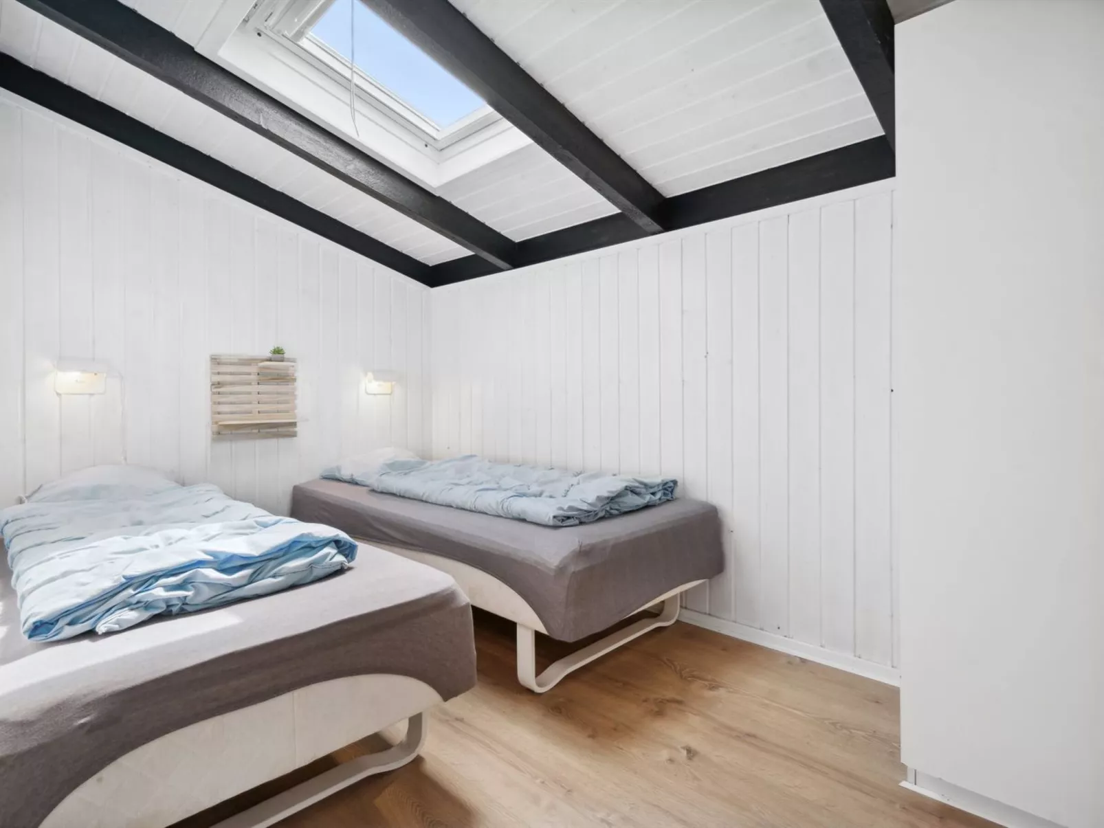 "Kalf" - 400m from the sea-Binnen