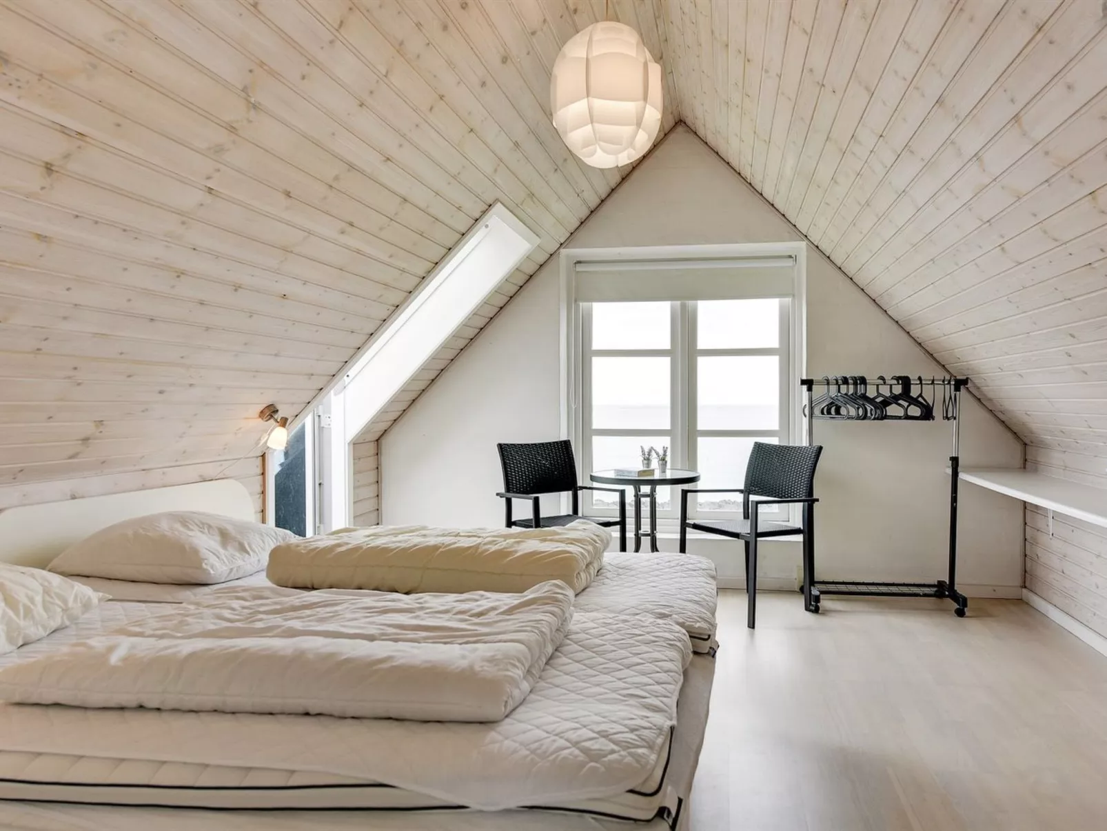 "Hillegonde" - 84m from the sea-Binnen