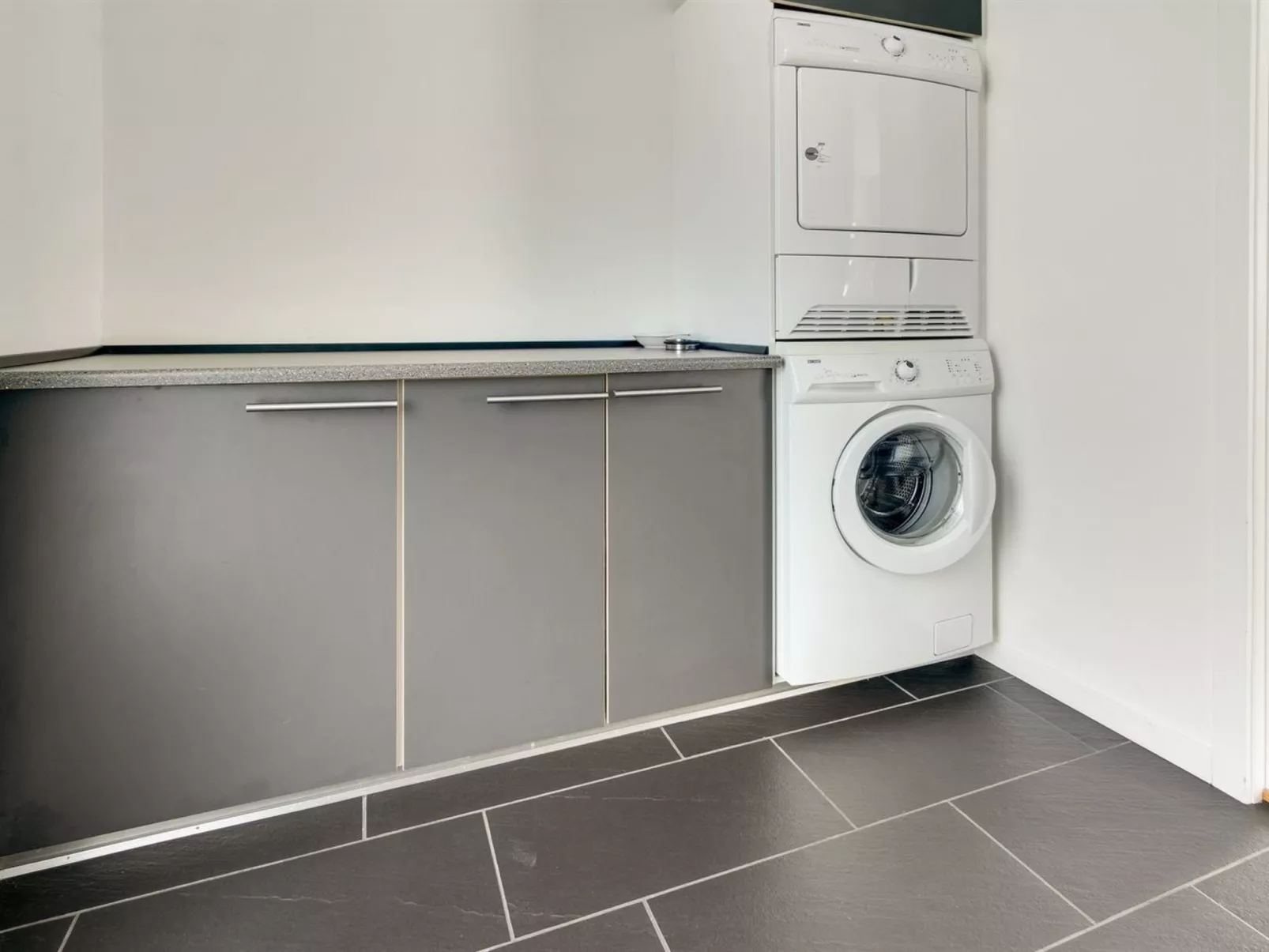 "Edda" - 400m from the sea-Binnen