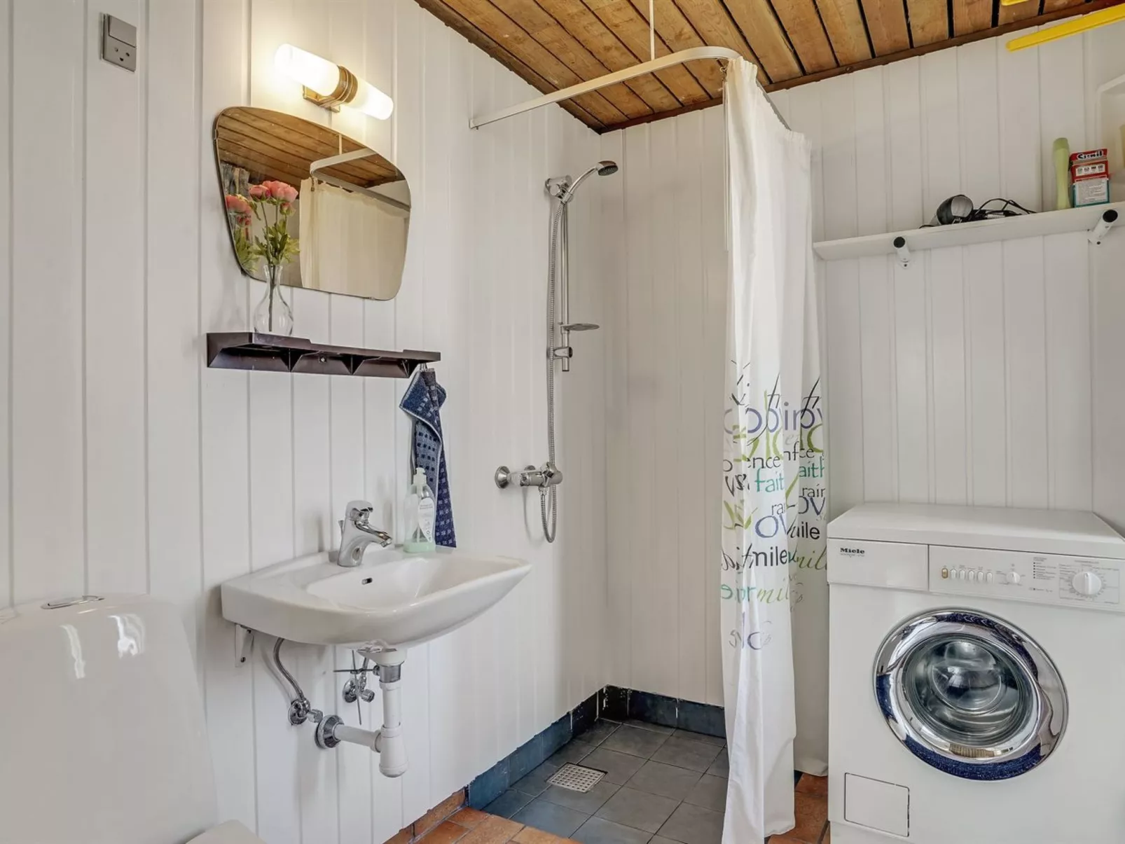 "Chumani" - 900m from the sea-Binnen