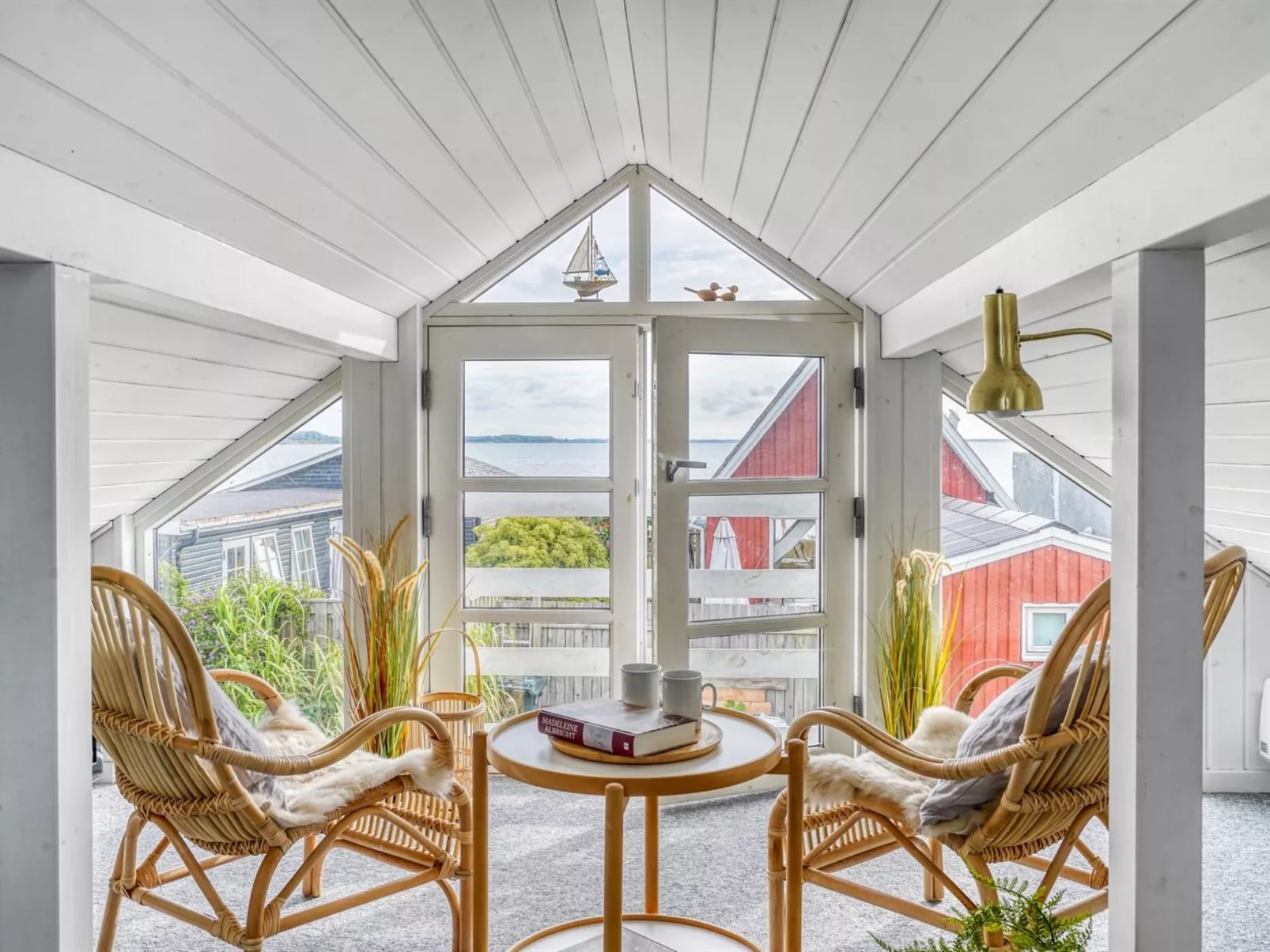 "Ajvi" - 50m from the sea-Binnen