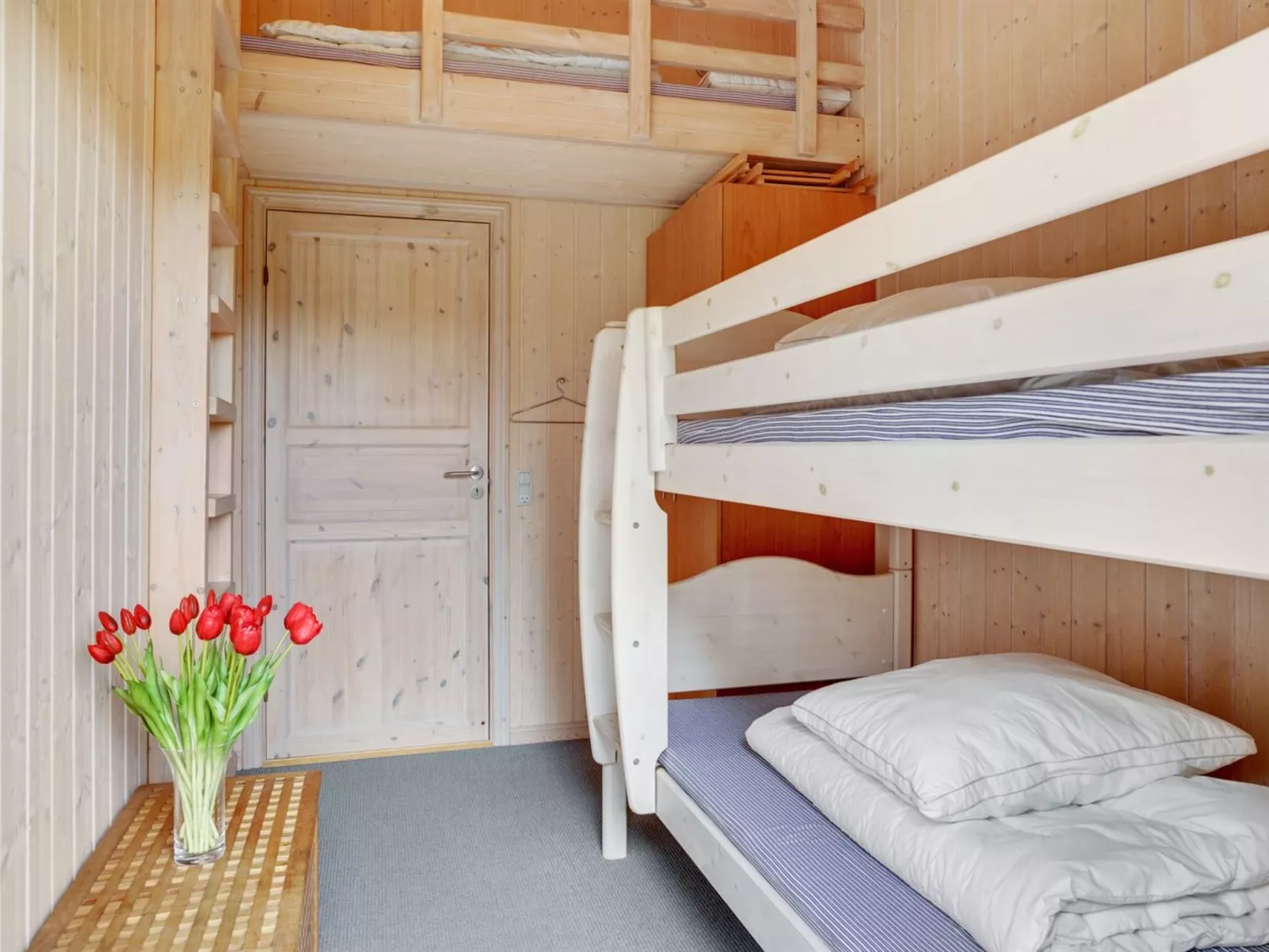 "Krister" - 250m to the fjord-Binnen