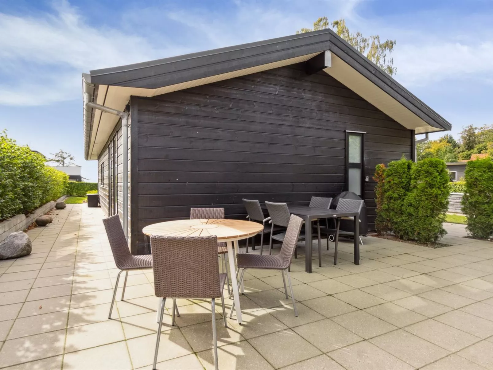 "Øgoti" - 250m from the sea-Buiten