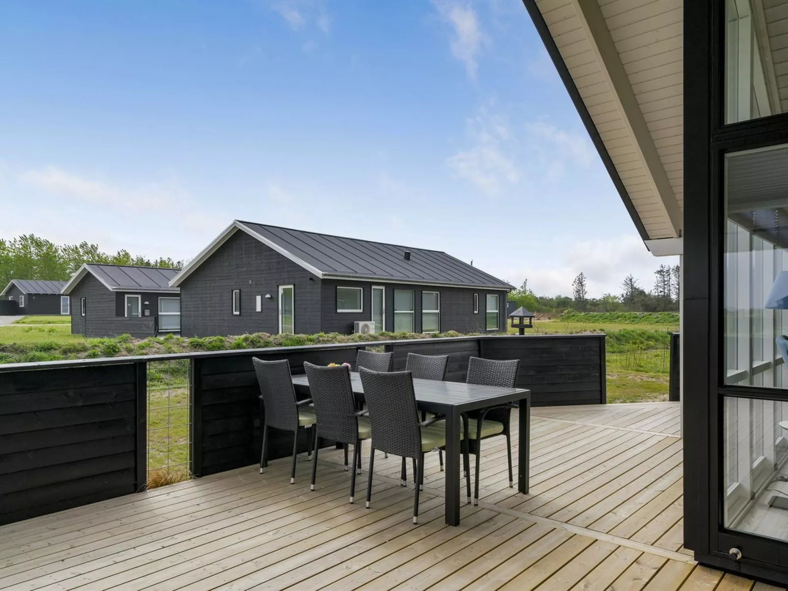 "Ina" - 1.2km from the sea-Buiten