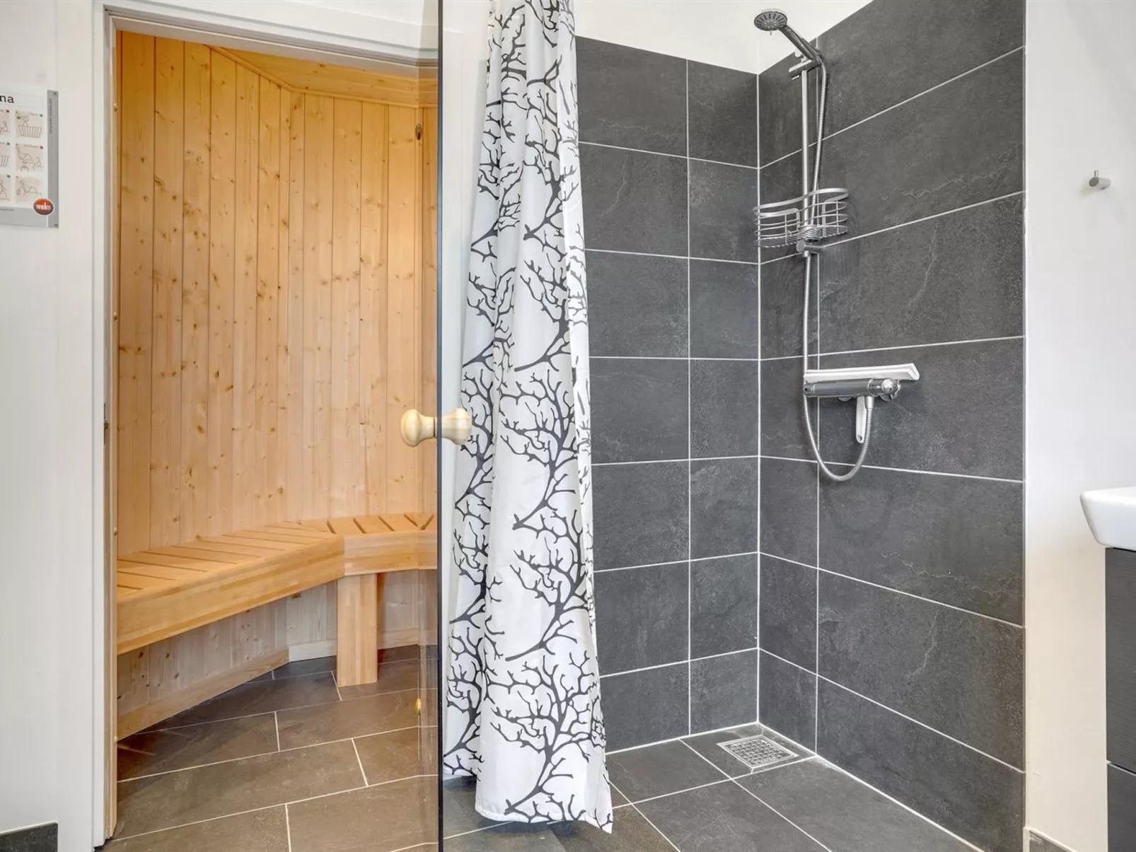 "Lima" - 3.5km from the sea-Binnen