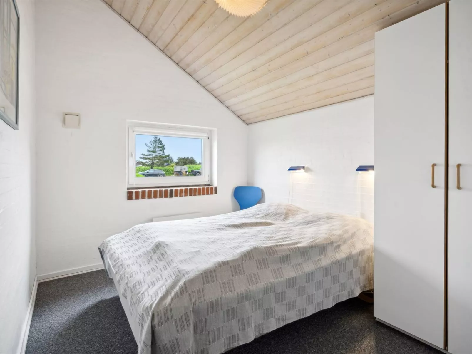 "Mari" - 400m from the sea-Binnen