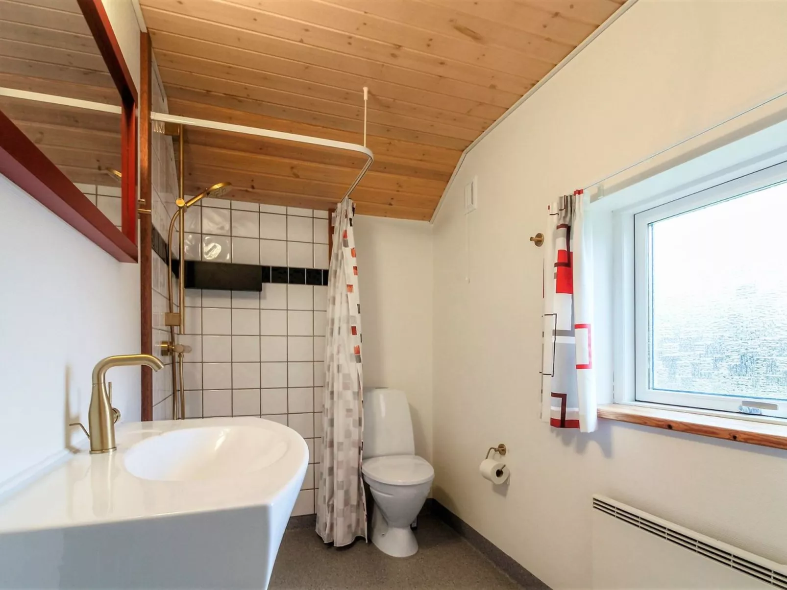 "Tiia" - 29km from the sea-Binnen