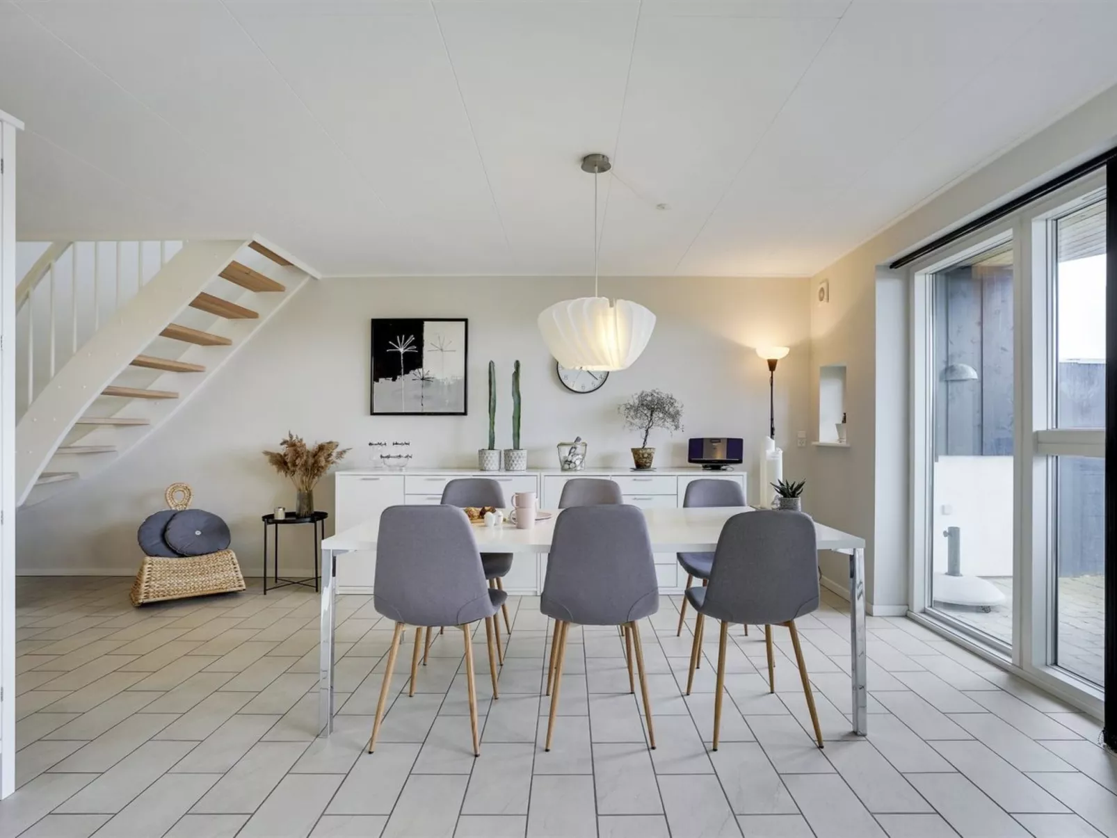 "Katharine" - 600m from the sea-Binnen