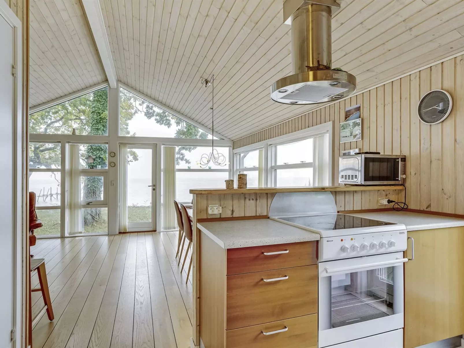 "Selja" - 15m from the sea-Binnen