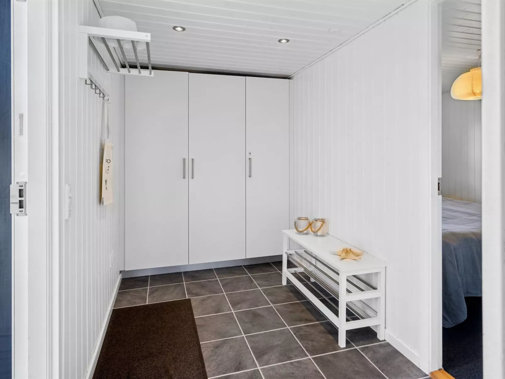 "Ekatarina" - 125m from the sea-Binnen