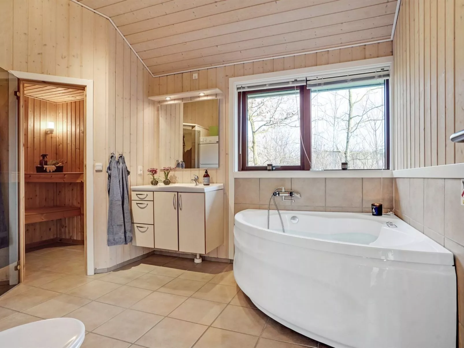 "Swarte" - 30km from the sea-Binnen