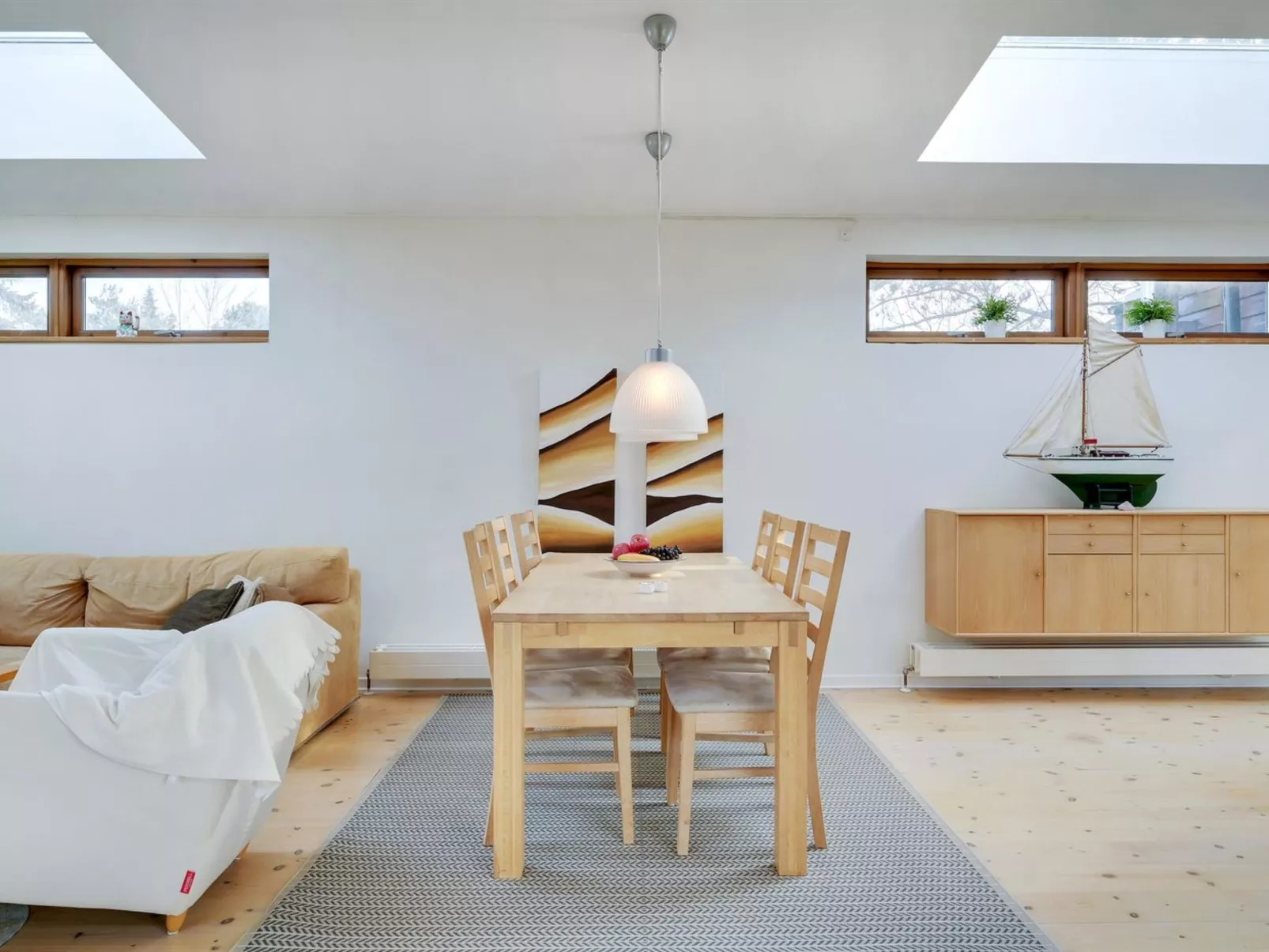 "Esta" -  from the sea-Binnen