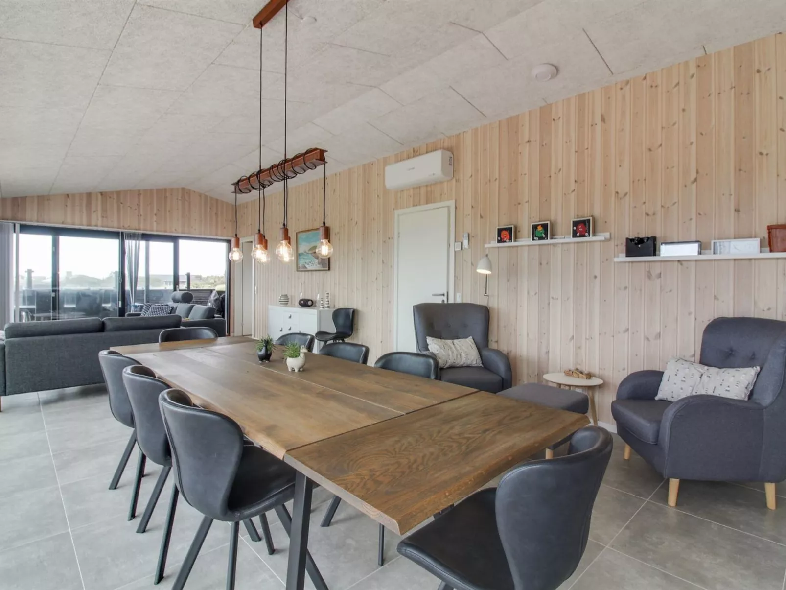 "Heilo" - 300m from the sea-Binnen