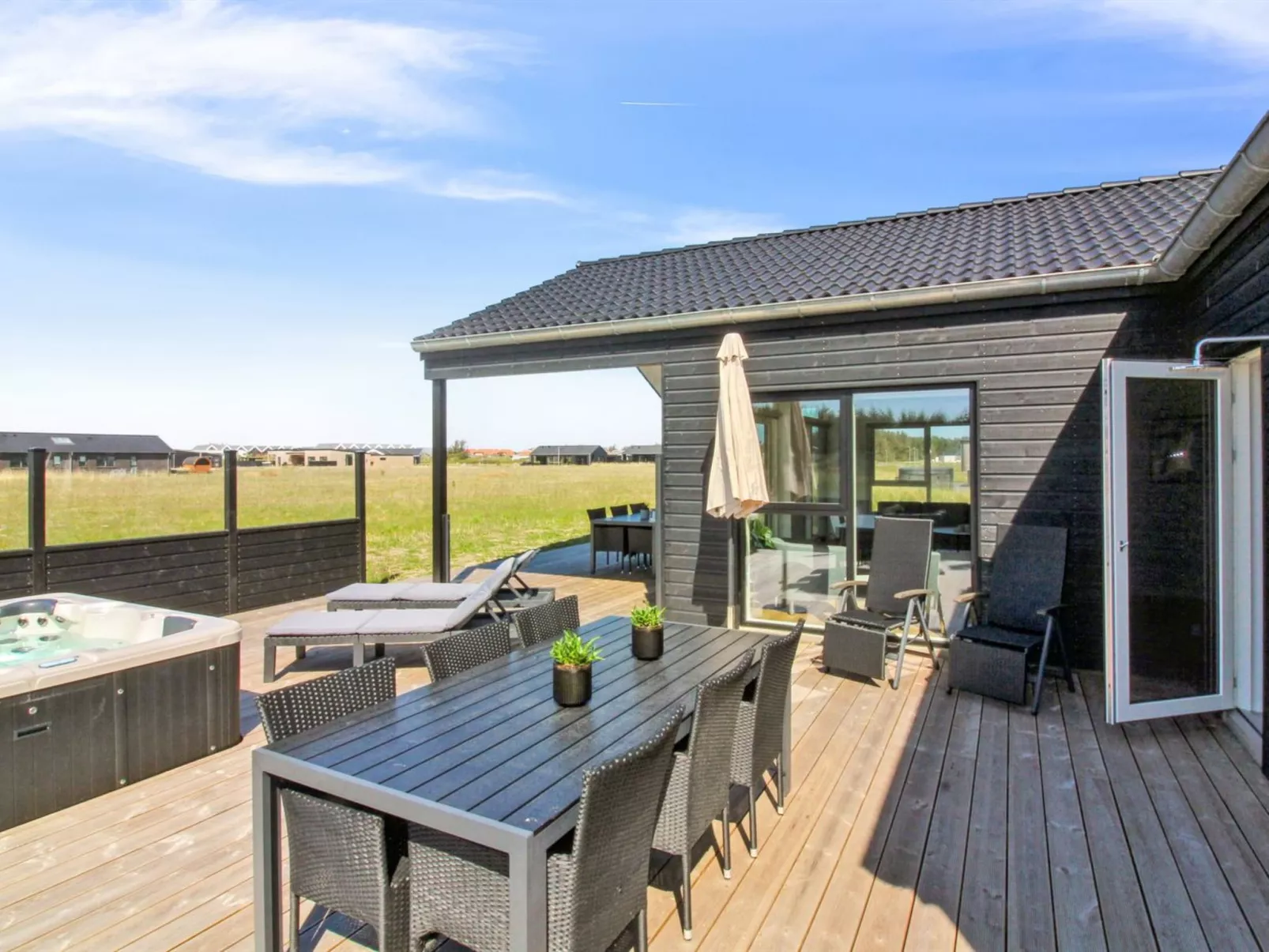 "Ambra" - 950m from the sea-Buiten