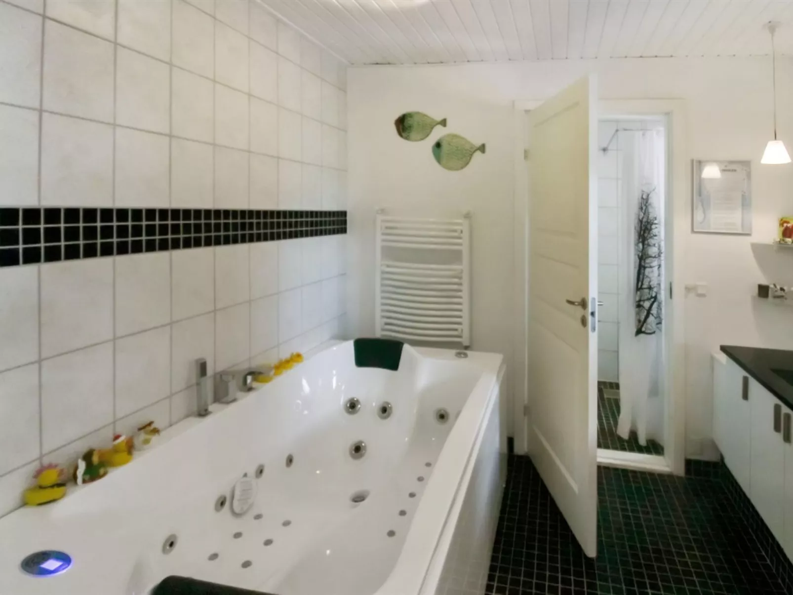 "Nilia" - 3.5km from the sea-Binnen