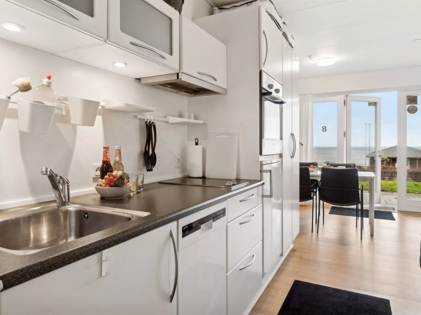 "Annelie" - 75m from the sea-Binnen