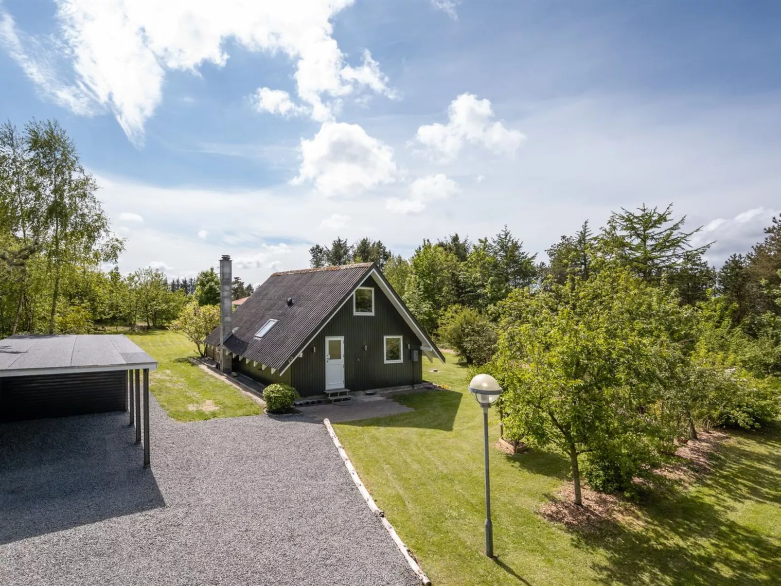 "Femija" - 500m to the fjord-Buiten