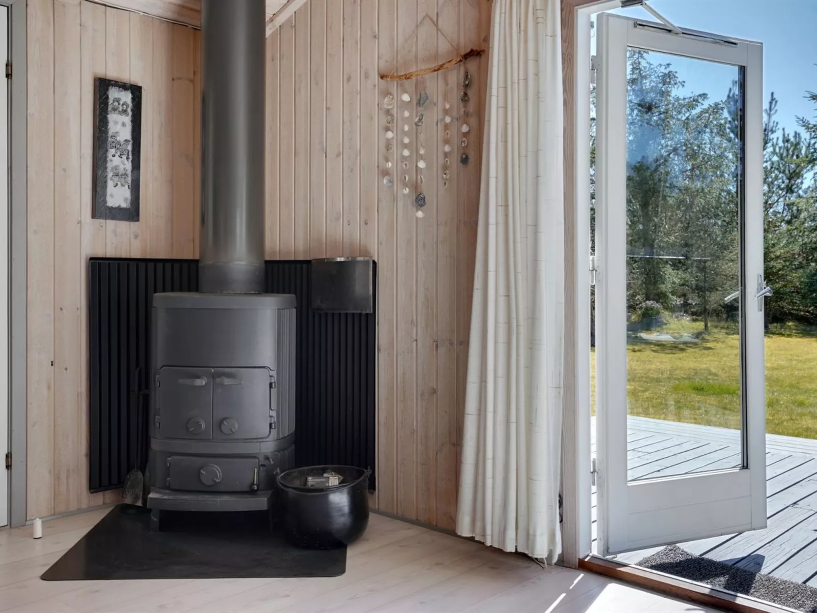 "Akka" - 2km from the sea-Binnen