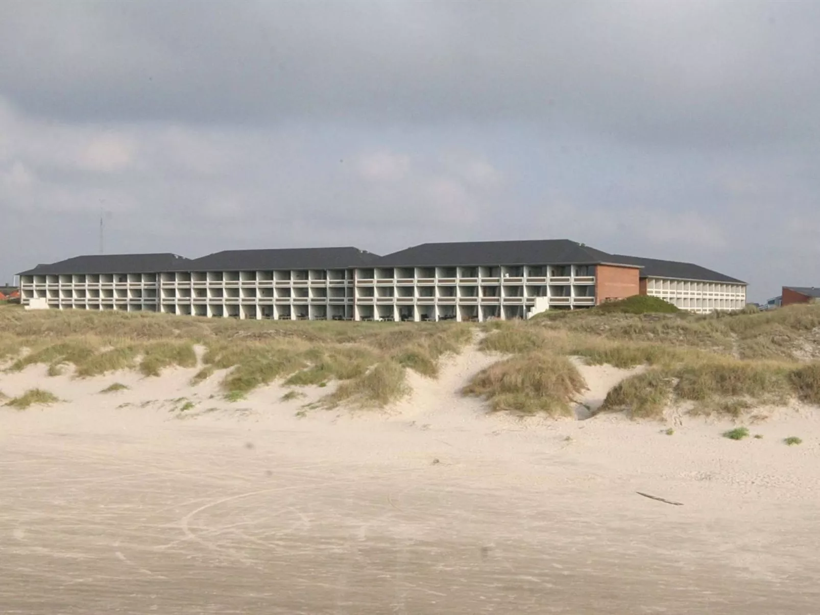 "Britt" - 100m from the sea-Buiten