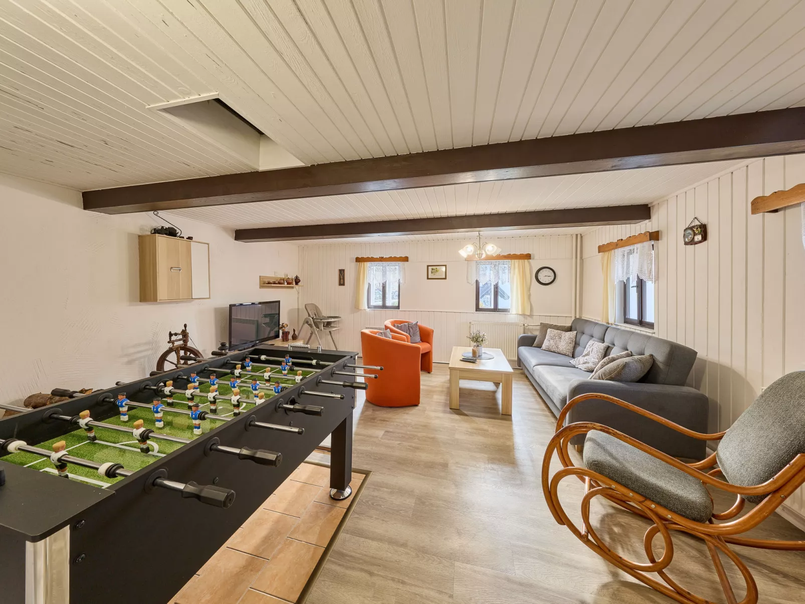 Leisure Lounge & Pool-Binnen