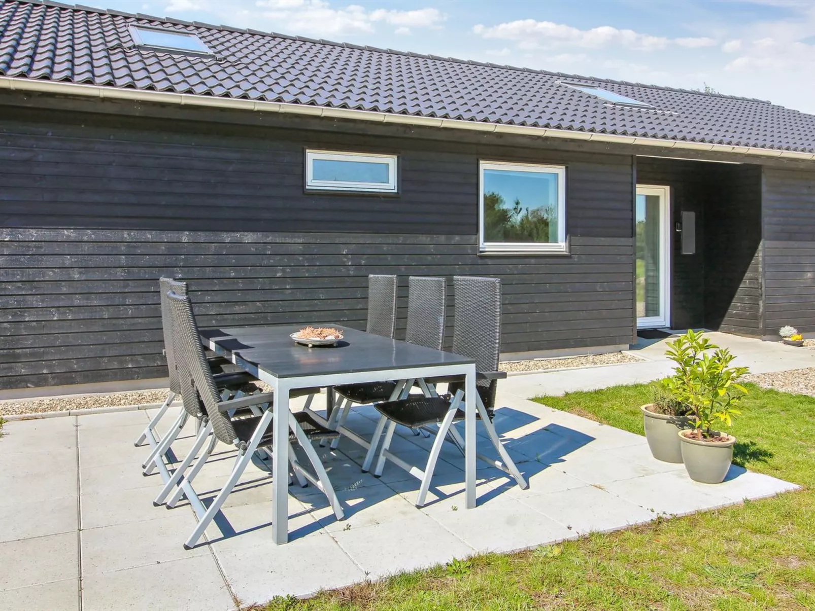 "Anuk" - 2.3km from the sea-Buiten