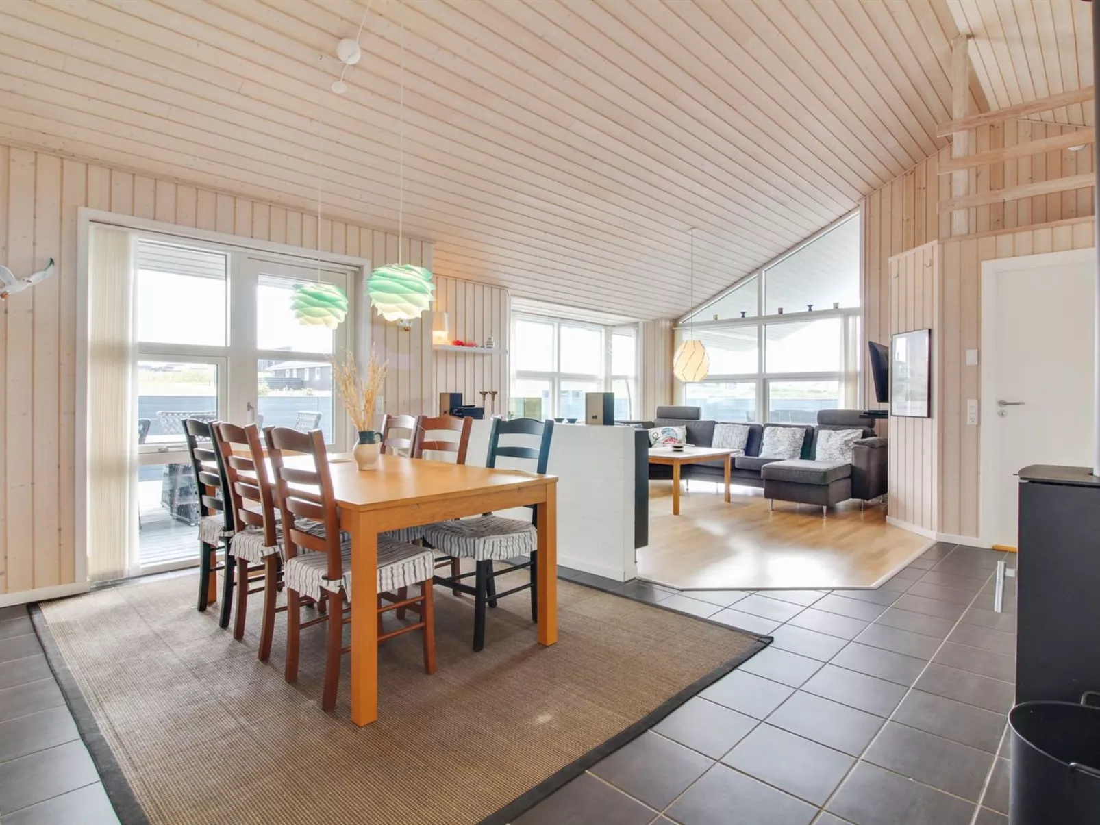 "Anett" - 400m from the sea-Binnen