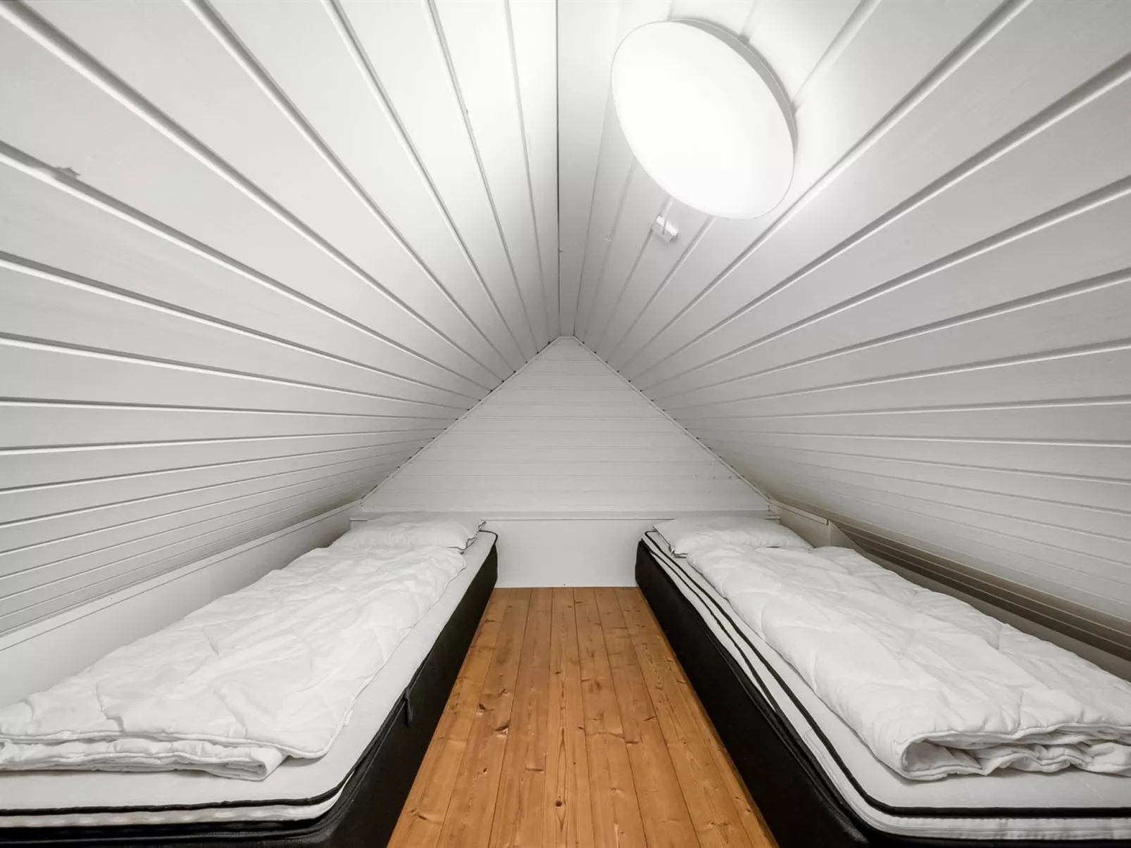 "Ruse" - 500m from the sea-Binnen