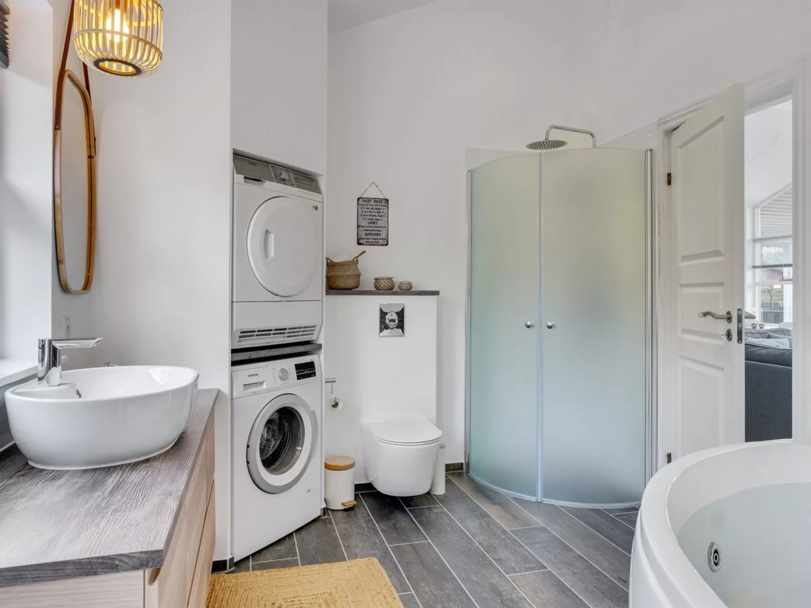 "Asgard" - 500m from the sea-Binnen