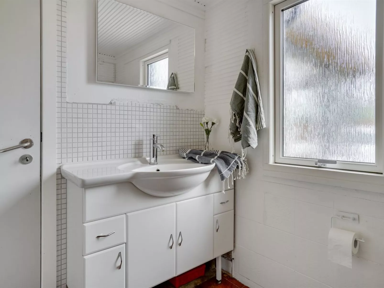 "Sigurd" - 20m from the sea-Binnen