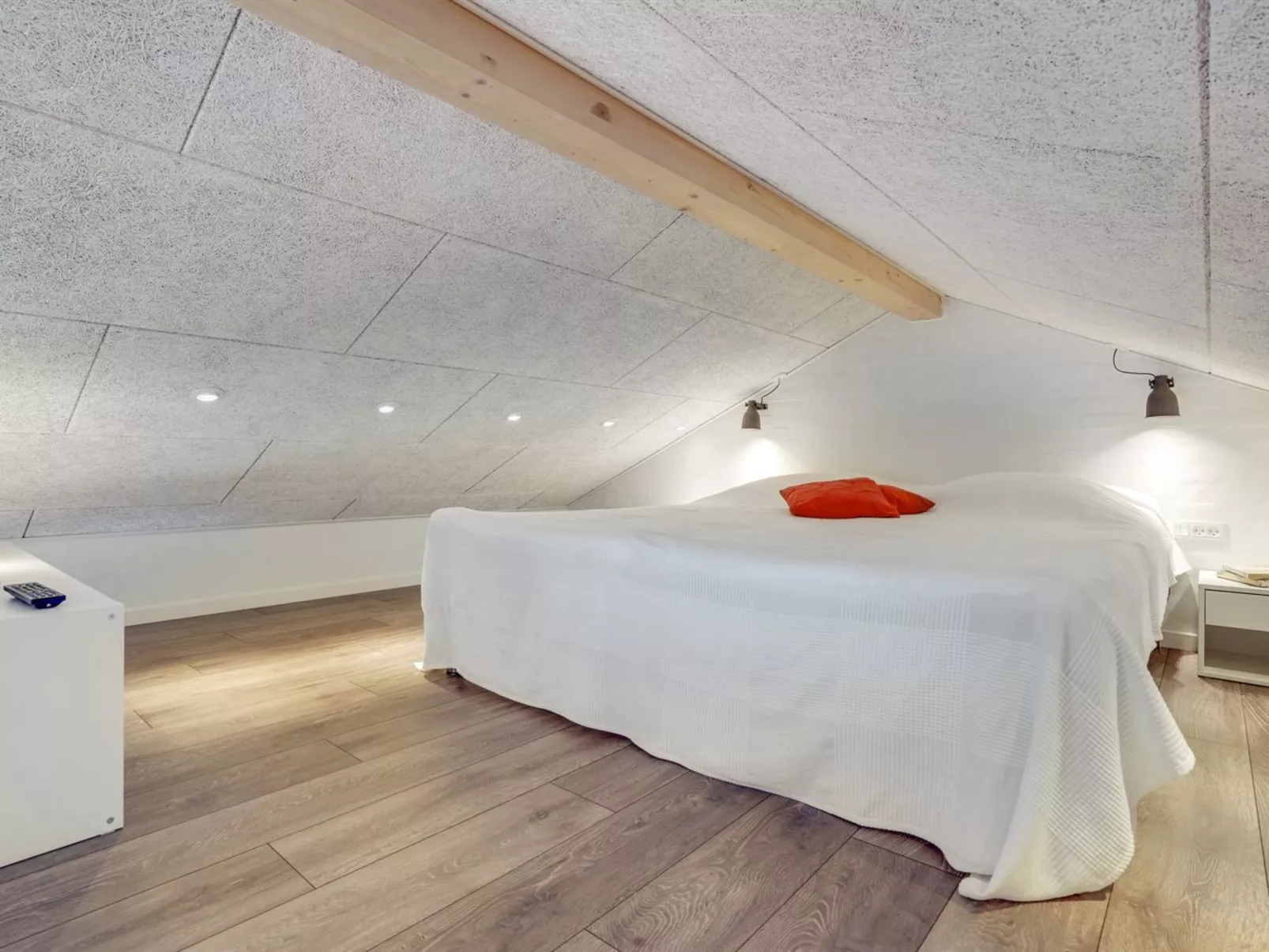 "Teodosij" - 1.1km from the sea-Binnen