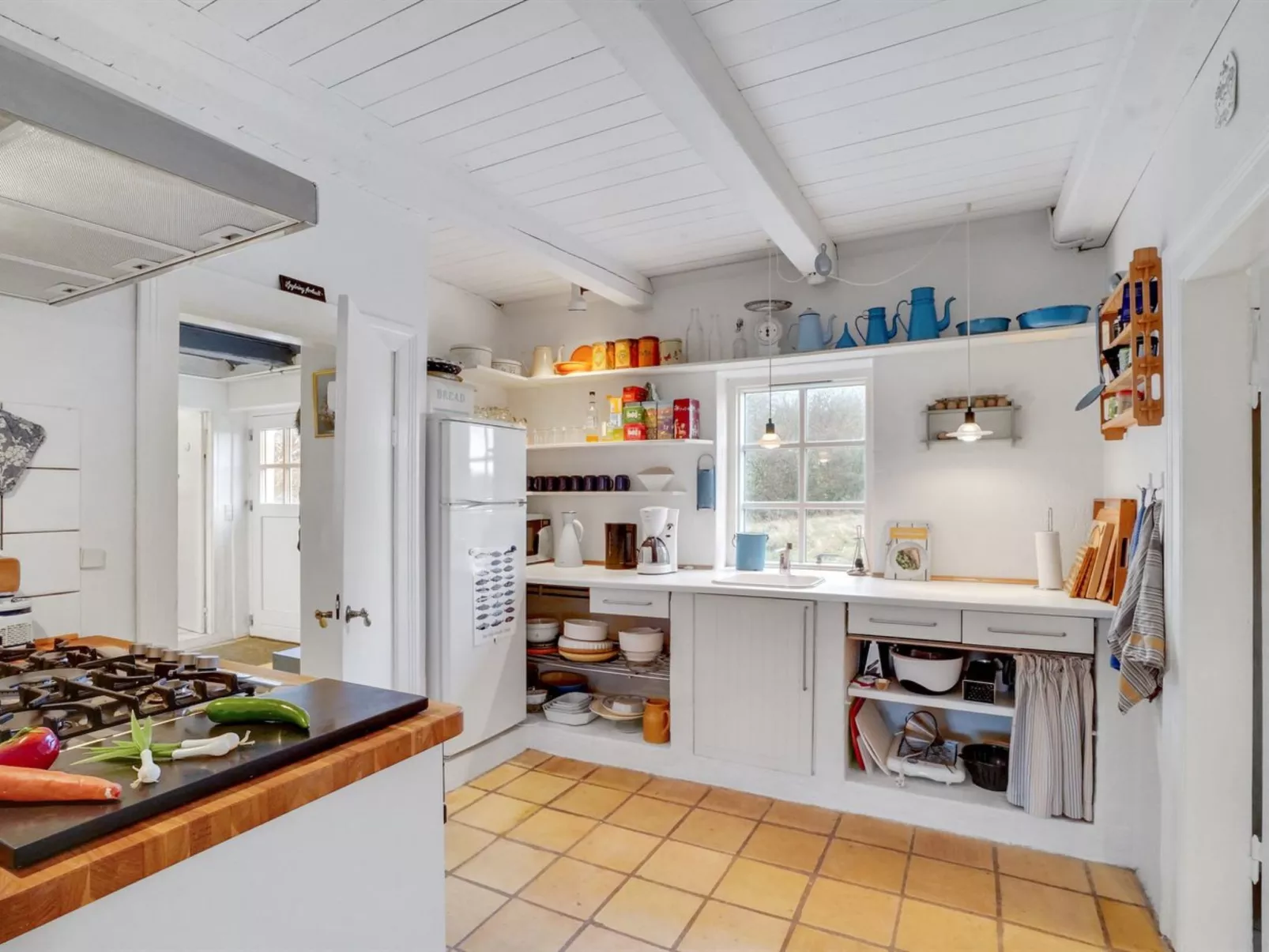 "Althea" - 750m to the fjord-Binnen