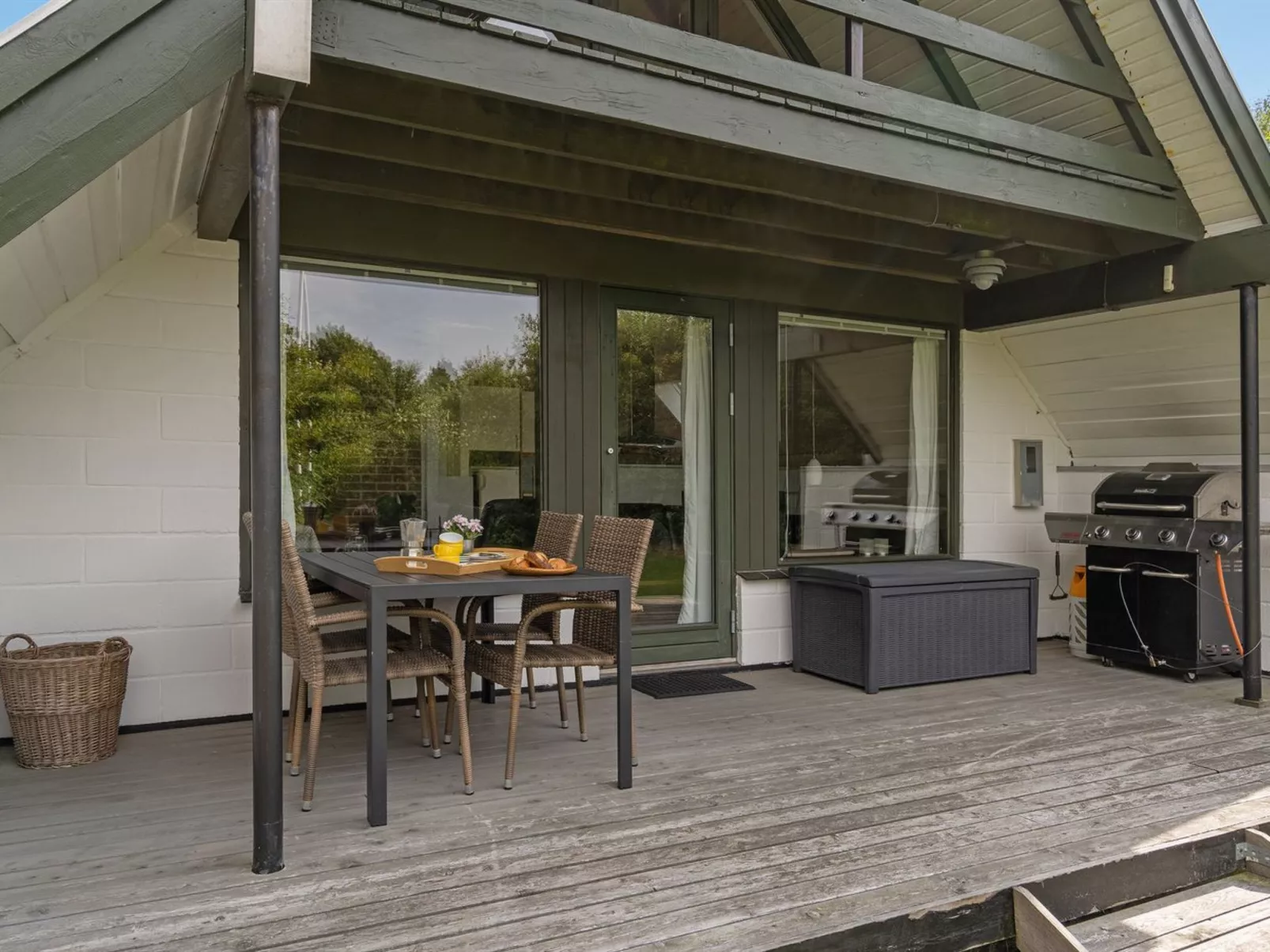 "Valo" - 400m to the fjord-Buiten