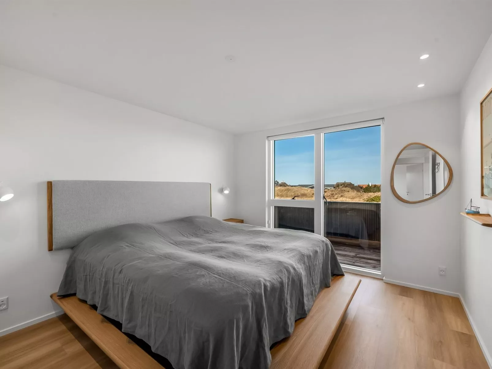 "Maximiliane" -  from the sea-Binnen