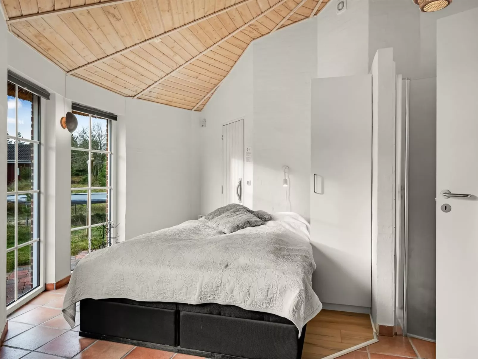 "Ingmund" - 2km from the sea-Binnen