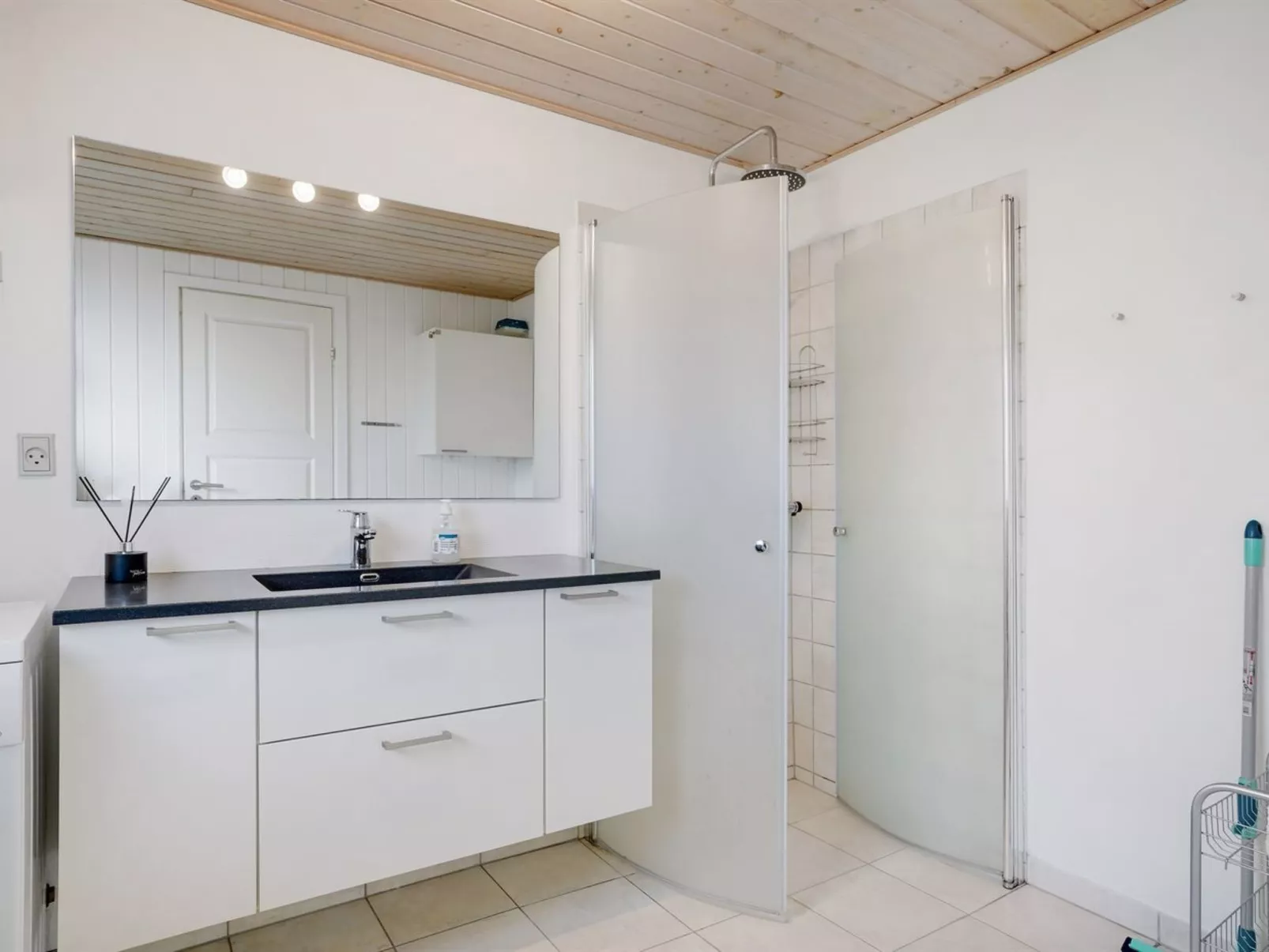 "Massie" - 30km from the sea-Binnen