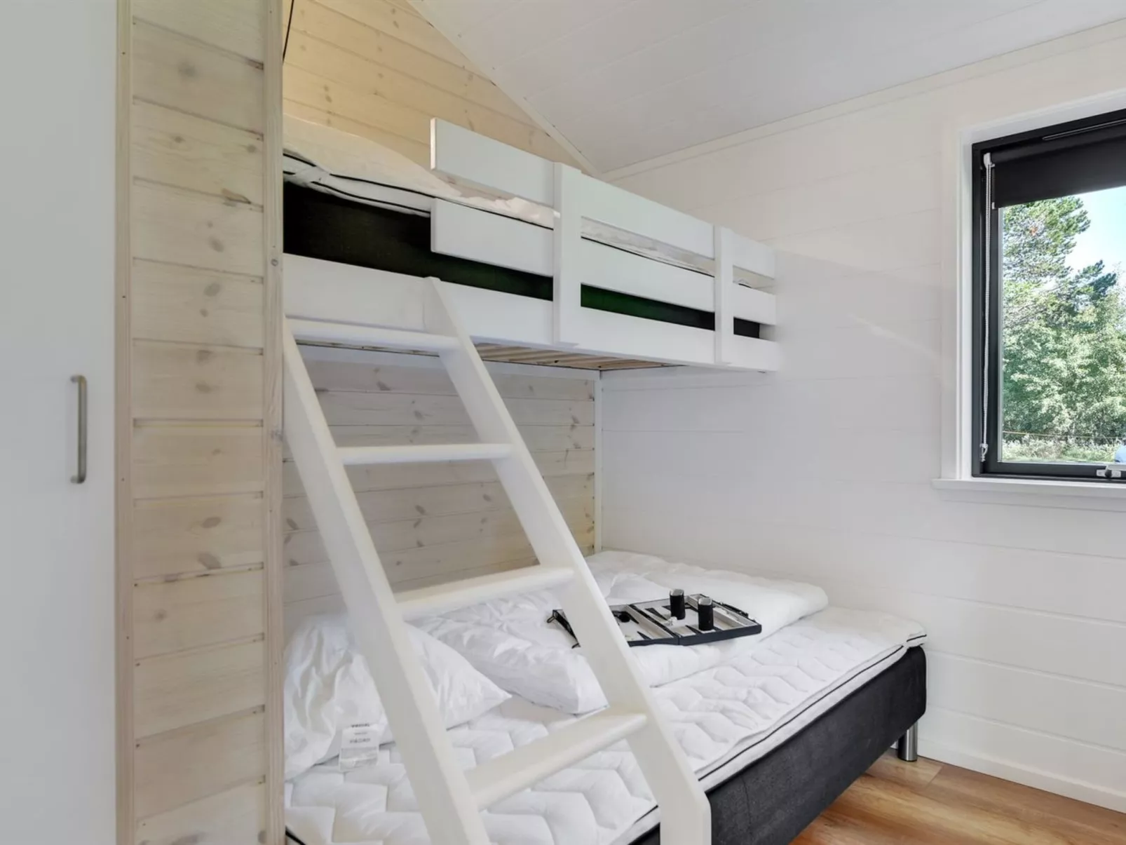 "Tea" - 2.7km from the sea-Binnen