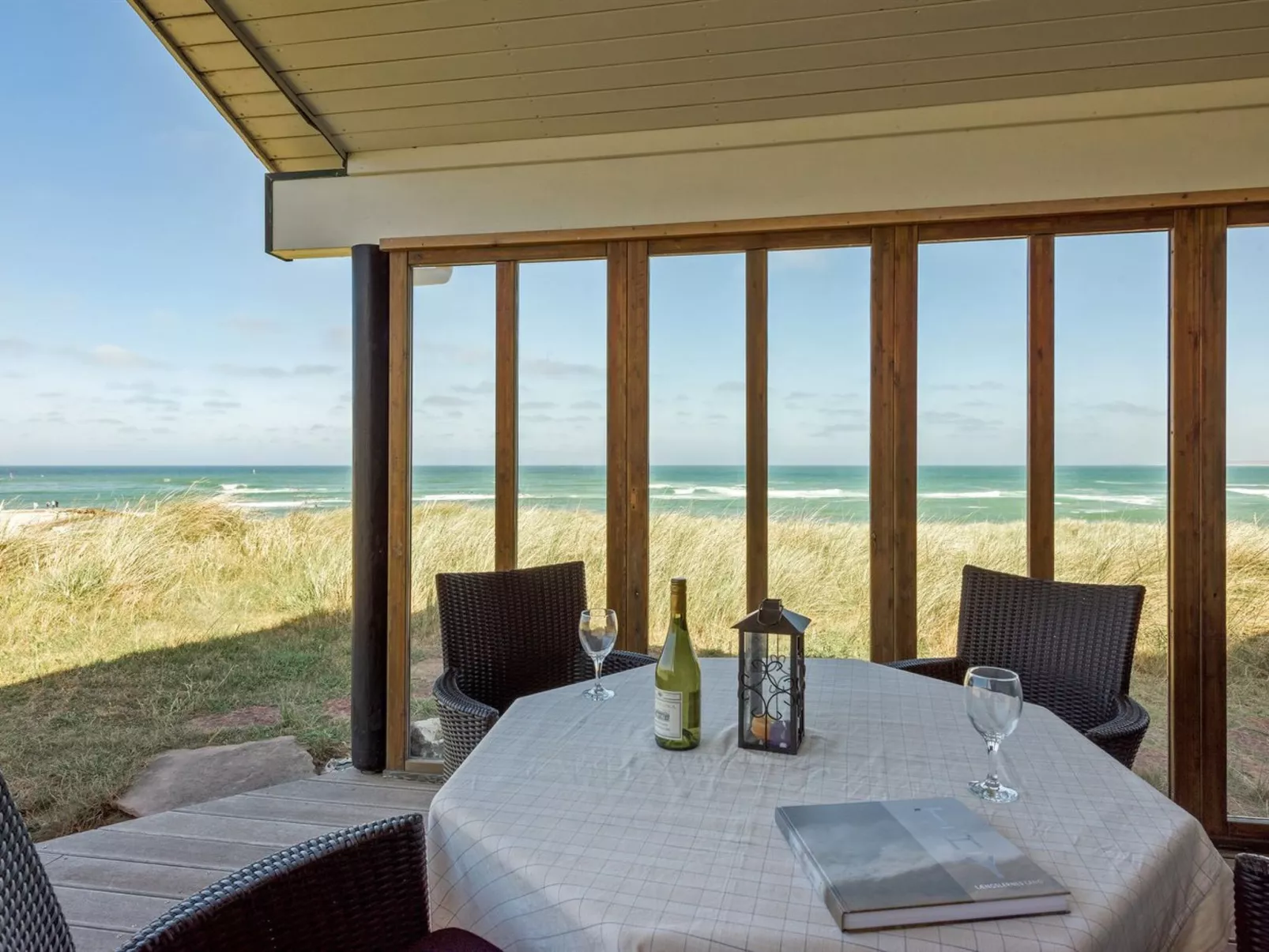 "Arngrim" - 100m from the sea-Buiten