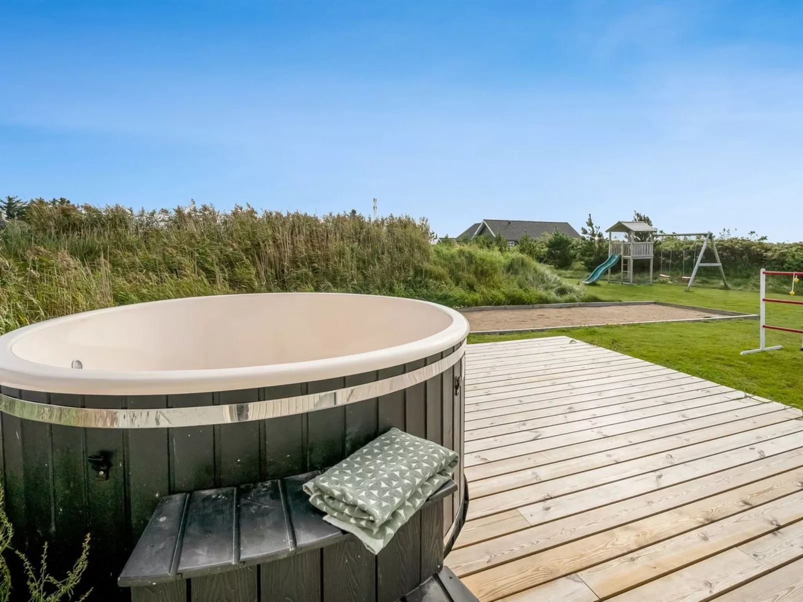 "Saxe" -  from the sea-Binnen