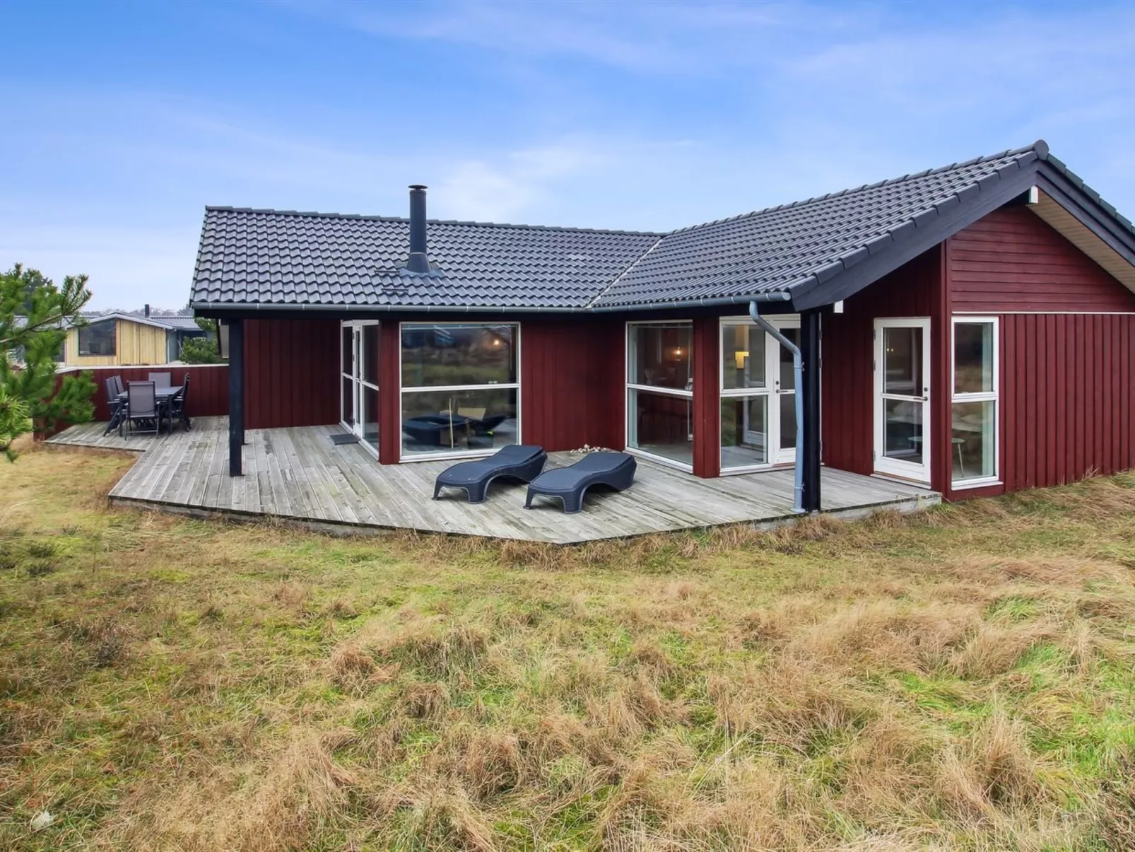 "Tiane" - 800m from the sea-Buiten