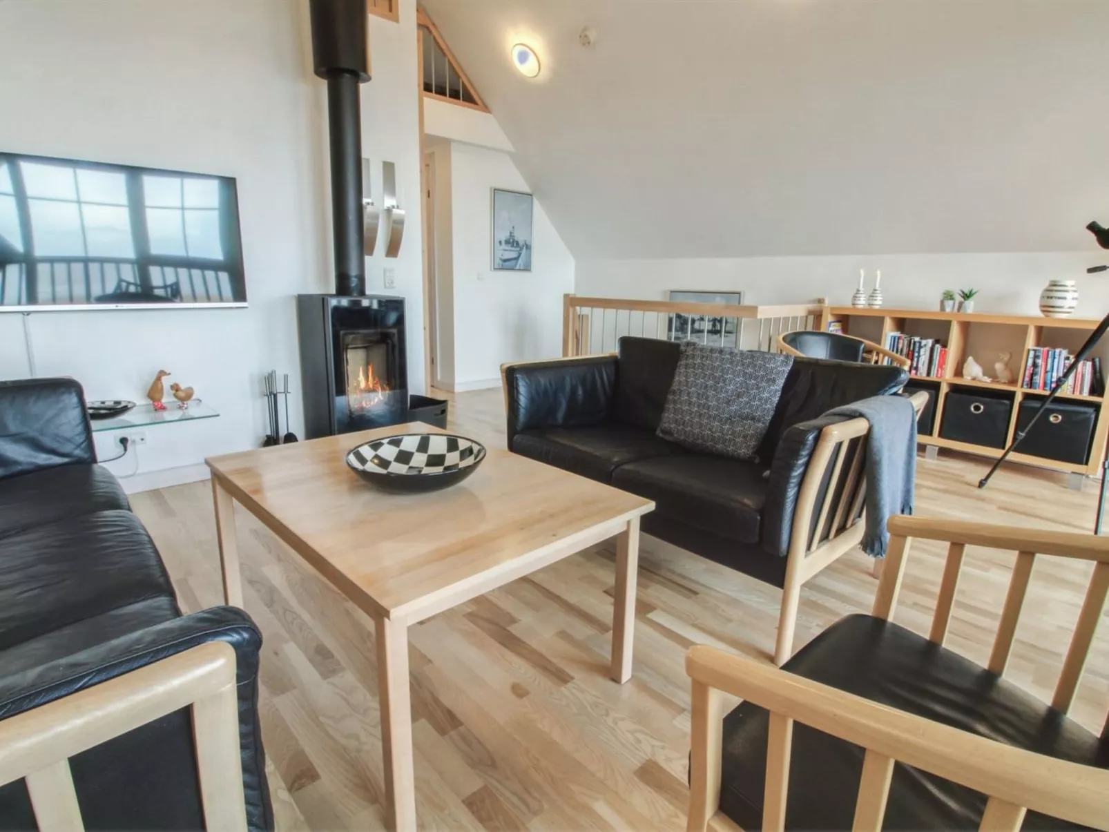 "Deljan" - 3.5km from the sea-Binnen