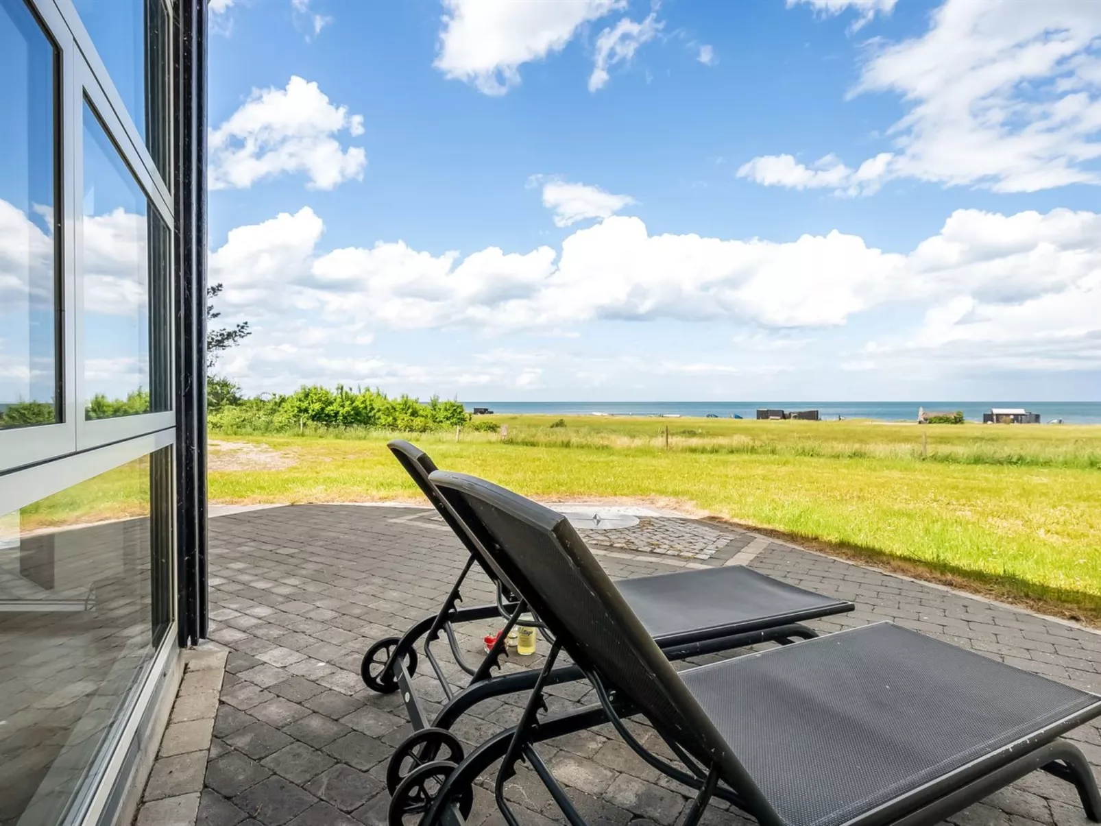 "Thorman" - 75m from the sea-Buiten